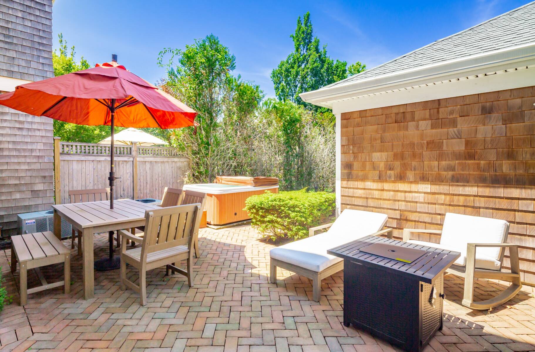  Beautiful Townhouse Condo - The Courtyards of Southampton - 物件實景