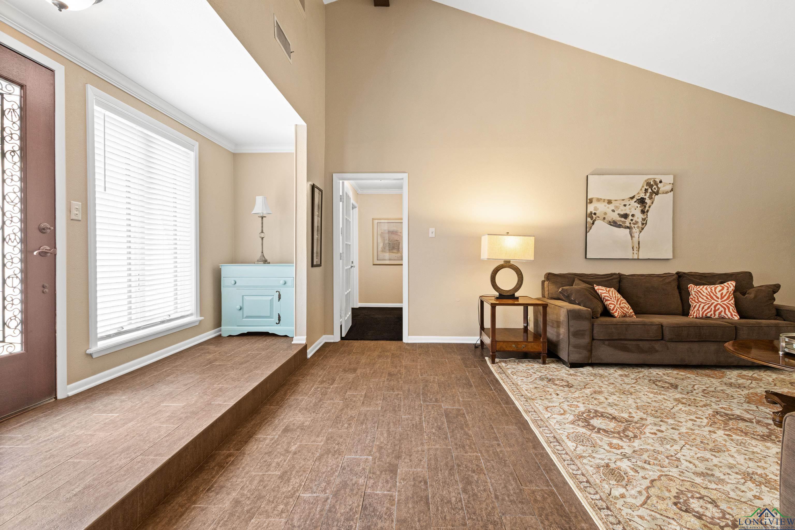 Kilgore, Texas, 75662, United States, 4 Bedrooms Bedrooms, ,3 BathroomsBathrooms,Residential,For Sale,1949860