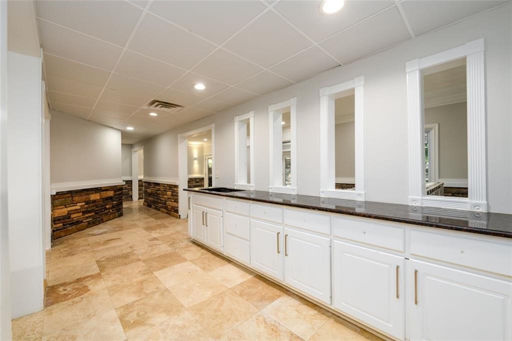 Lawrenceville, Georgia, 30043, United States, 6 Bedrooms Bedrooms, ,5 BathroomsBathrooms,Residential,For Sale,1988331