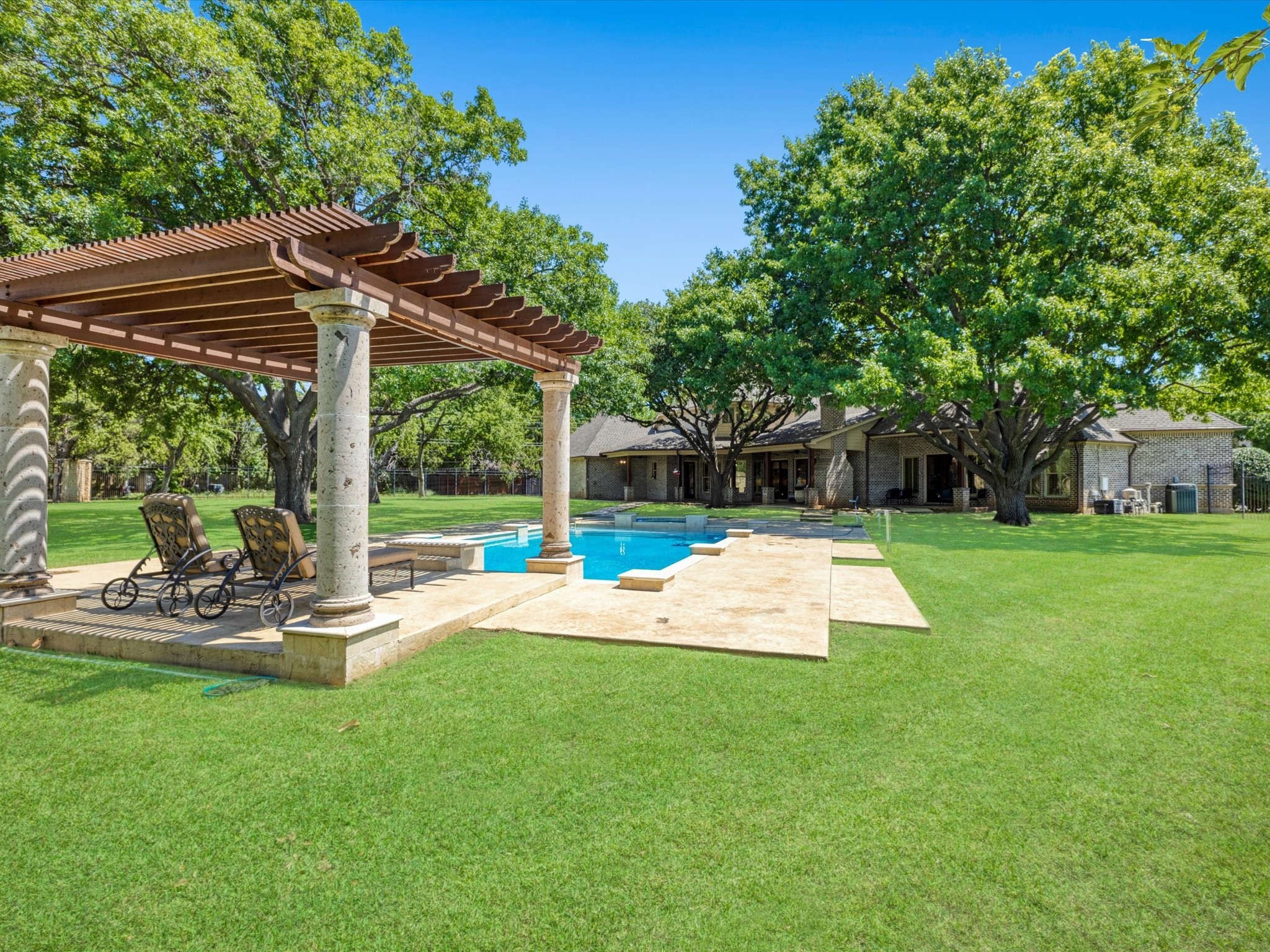 Farmers Branch, Texas, 75234, United States, 4 Bedrooms Bedrooms, ,7 BathroomsBathrooms,Residential,For Sale,1838321