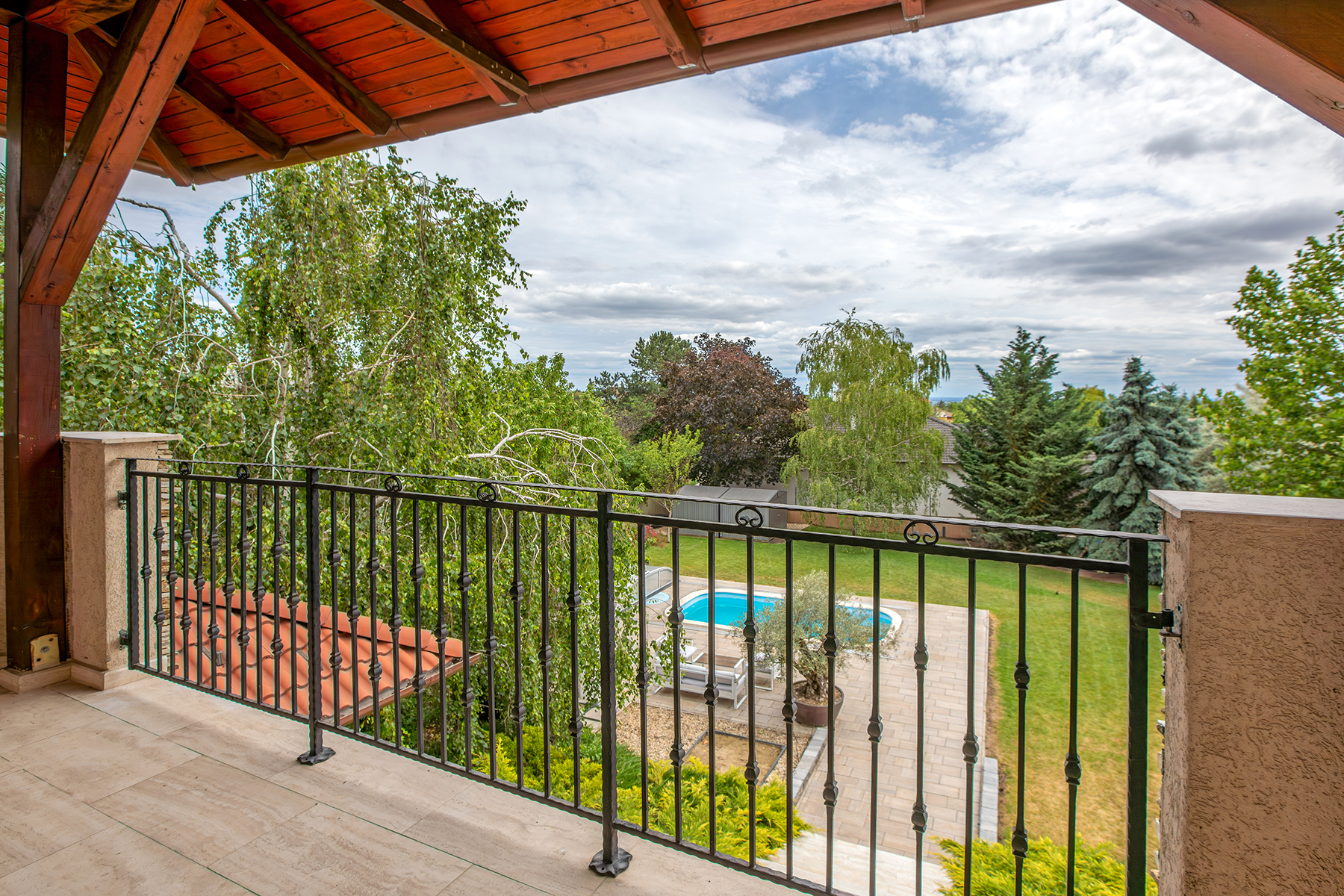  Well designed, energy efficient classic family villa in Érd - 物件實景