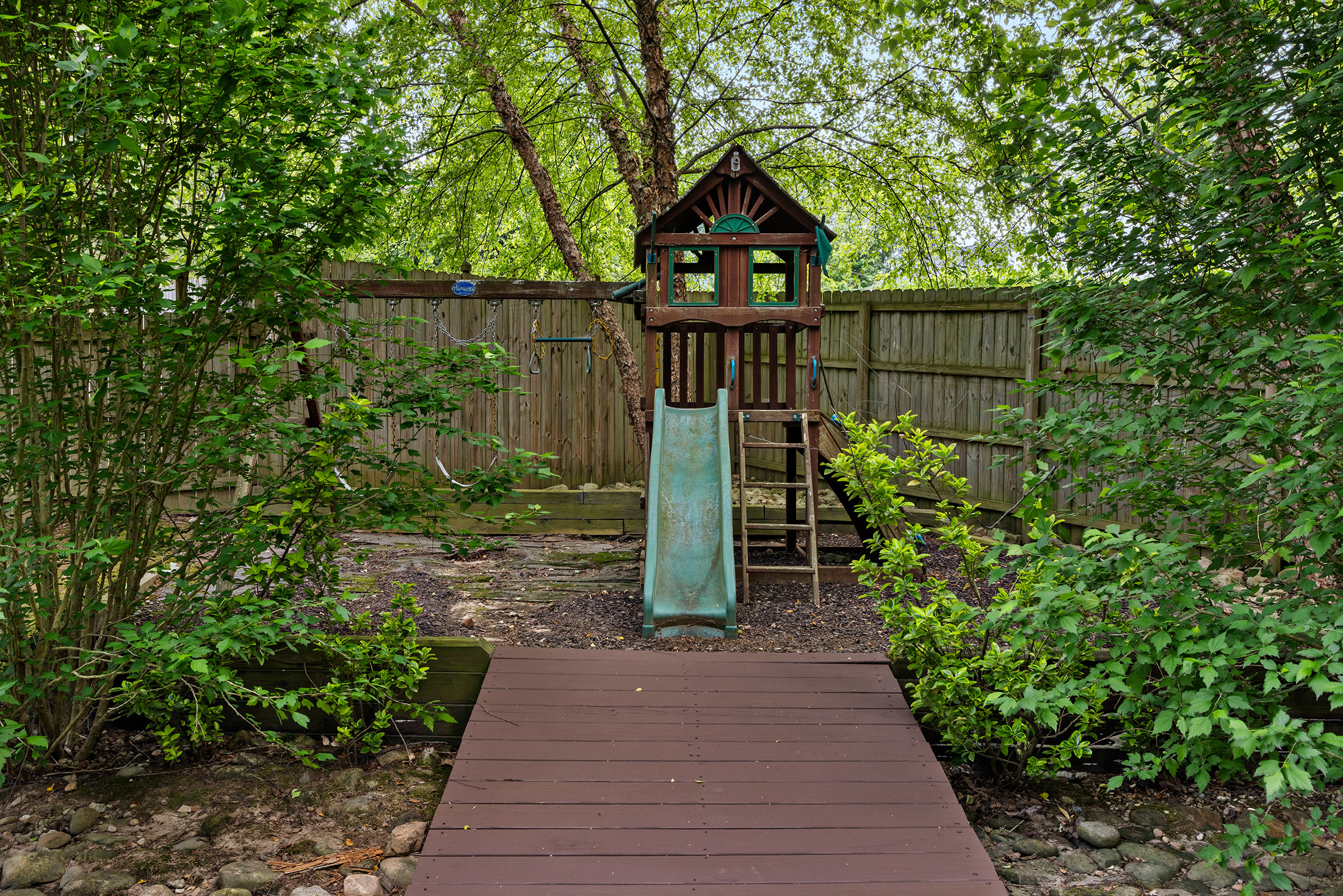  Extraordinary Custom-Built Home in Brookhaven - 物件實景