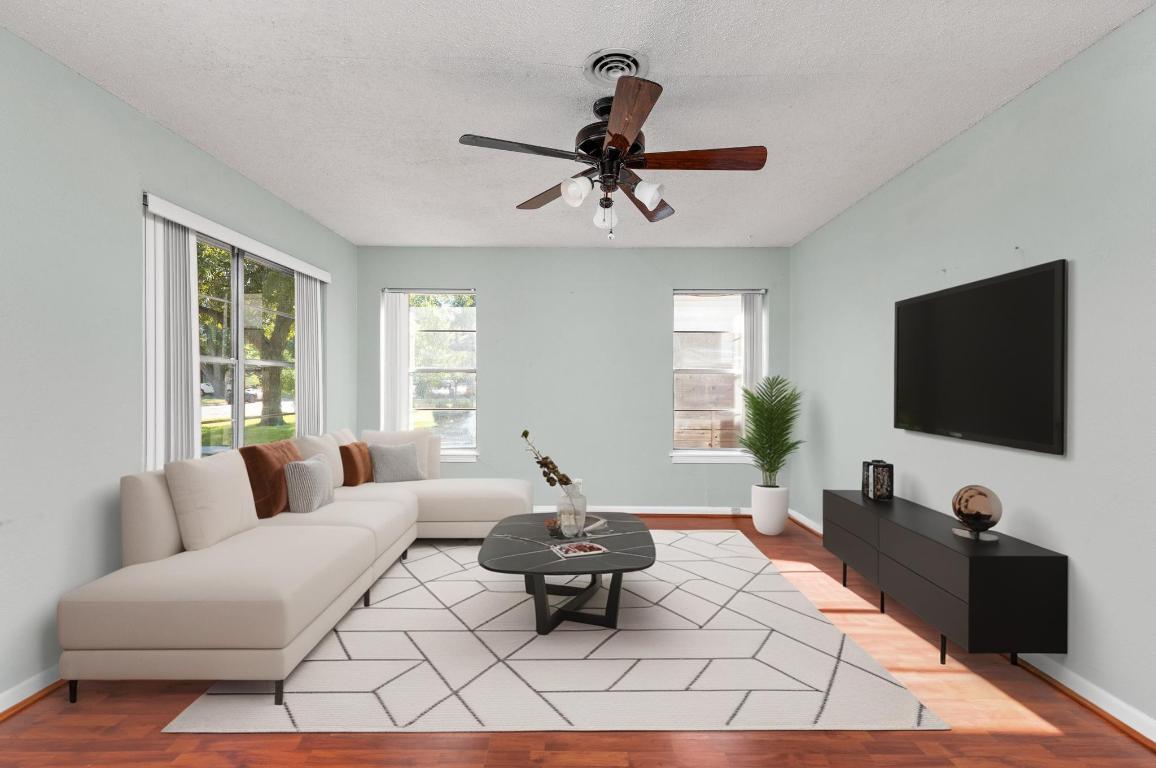 Austin, Texas, 78757, United States, 3 Bedrooms Bedrooms, ,2 BathroomsBathrooms,Residential,For Sale,1956821