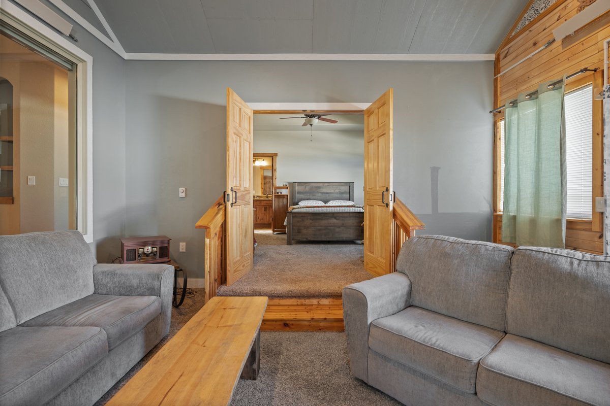 Cheyenne, Wyoming, 82001, United States, 5 Bedrooms Bedrooms, ,3 BathroomsBathrooms,Residential,For Sale,1994195