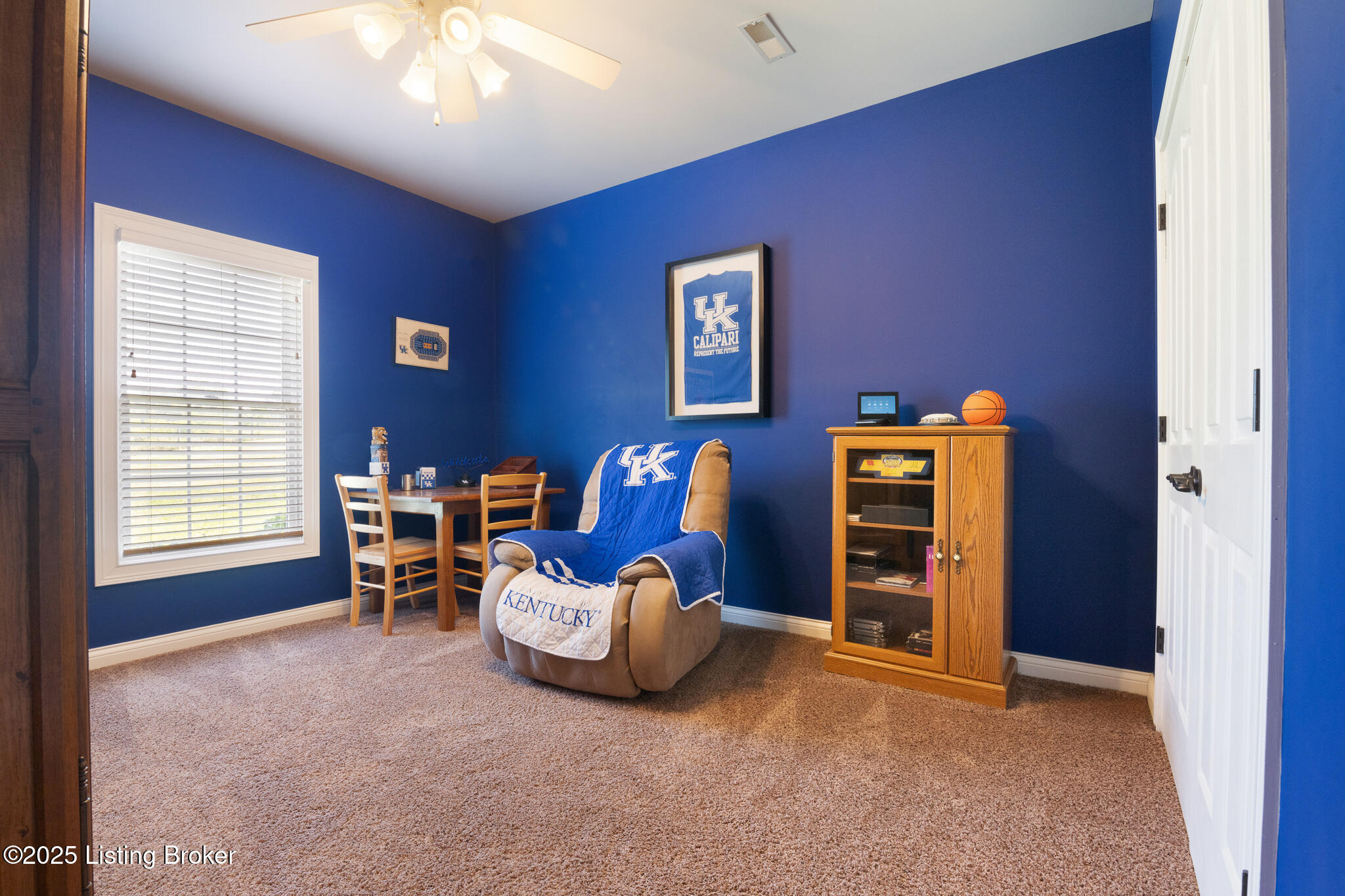 Crestwood, Kentucky, 40014, United States, 6 Bedrooms Bedrooms, ,5 BathroomsBathrooms,Residential,For Sale,1908239