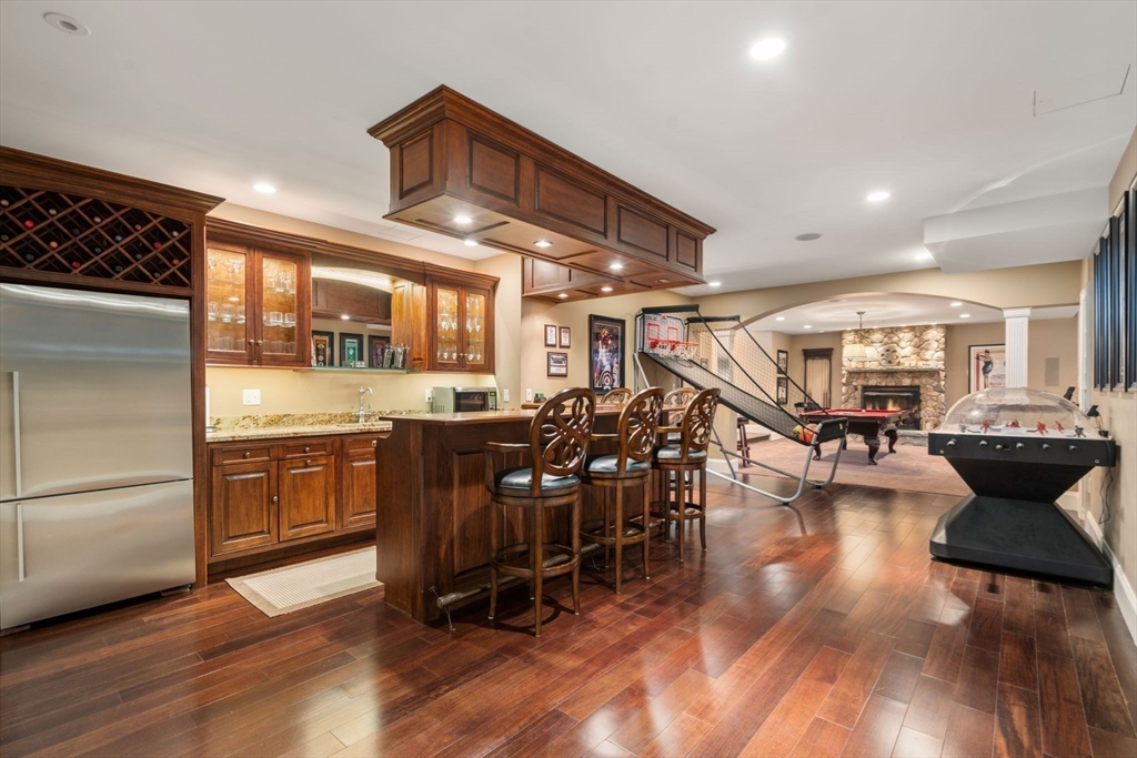 Sudbury, Massachusetts, 01776, United States, 5 Bedrooms Bedrooms, ,7 BathroomsBathrooms,Residential,For Sale,1827168