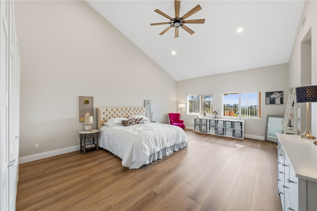 Temecula, California, 92592, United States, 5 Bedrooms Bedrooms, ,4 BathroomsBathrooms,Residential,For Sale,2021827