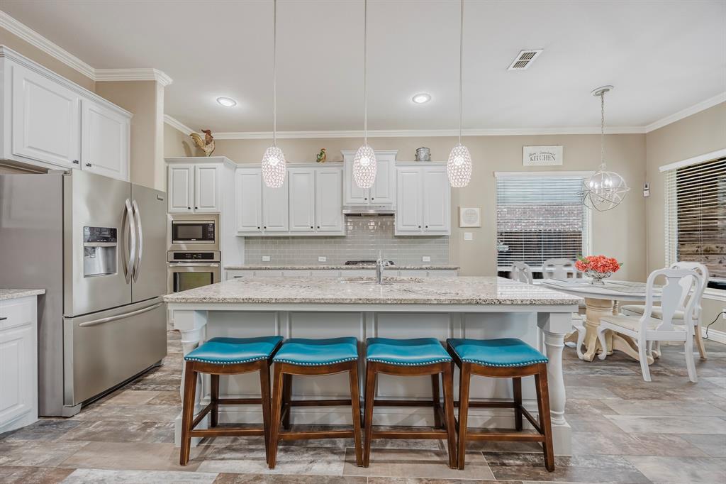 Fort Worth, Texas, 76244, United States, 4 Bedrooms Bedrooms, ,4 BathroomsBathrooms,Residential,For Sale,1860641