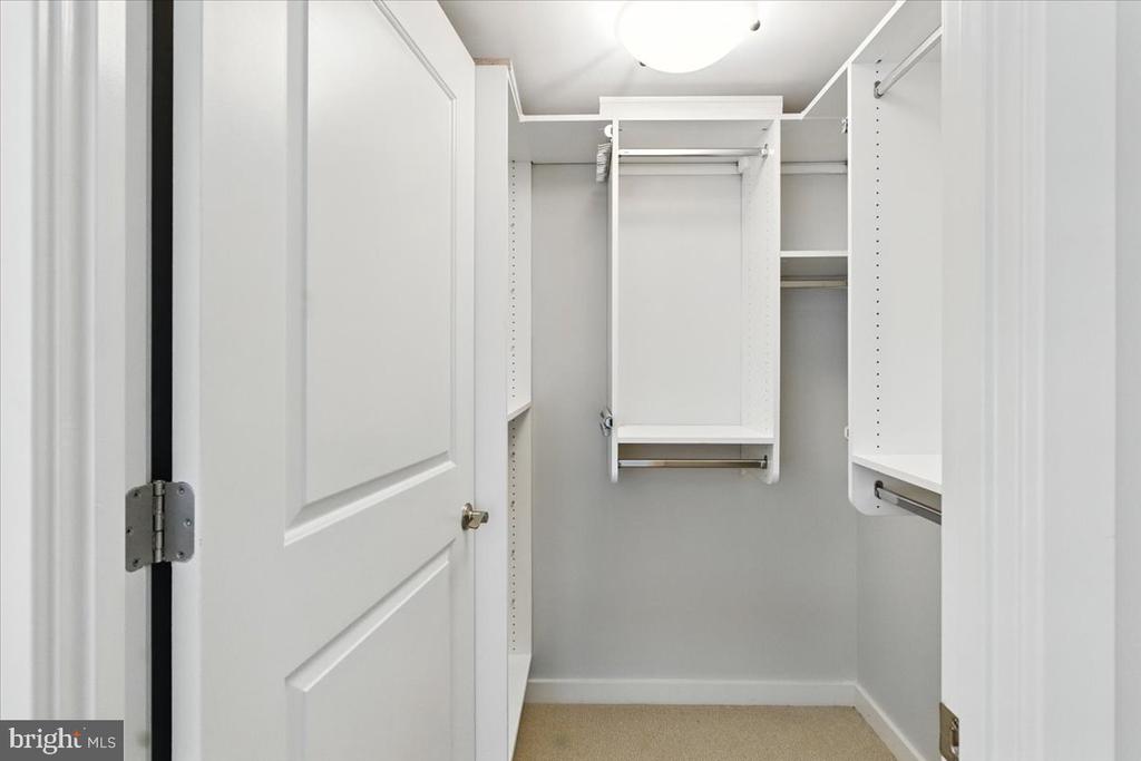 Washington, District of Columbia, 20003, United States, 2 Bedrooms Bedrooms, ,2 BathroomsBathrooms,Residential,For Sale,1974784