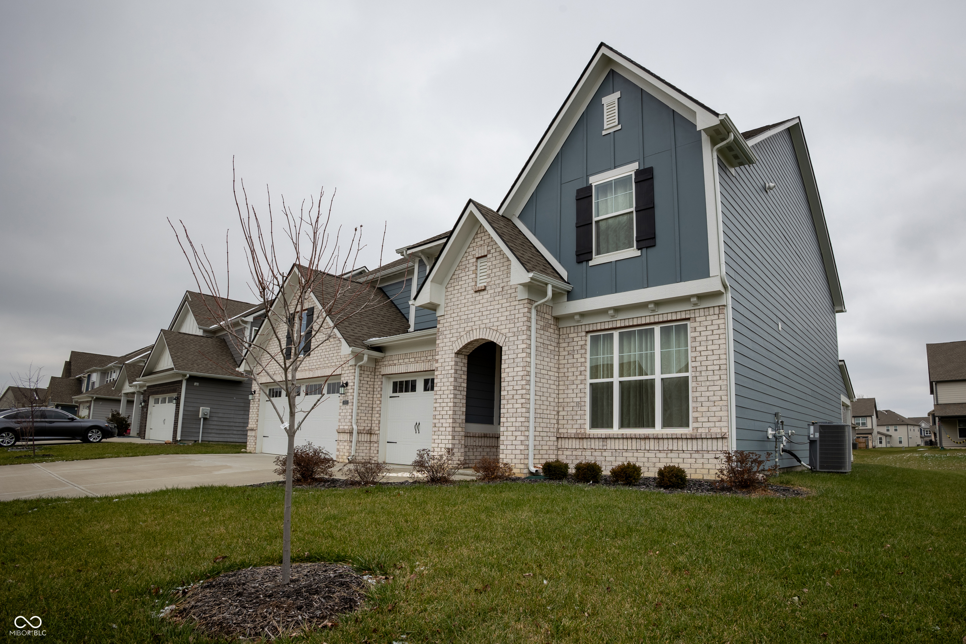 Greenwood, Indiana, 46143, United States, 5 Bedrooms Bedrooms, ,4 BathroomsBathrooms,Residential,For Sale,2001178