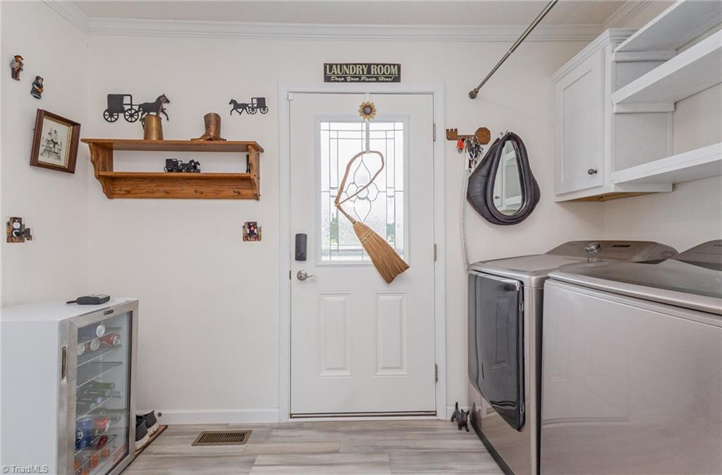 Burlington, North Carolina, 27217, United States, 3 Bedrooms Bedrooms, ,3 BathroomsBathrooms,Residential,For Sale,1908926