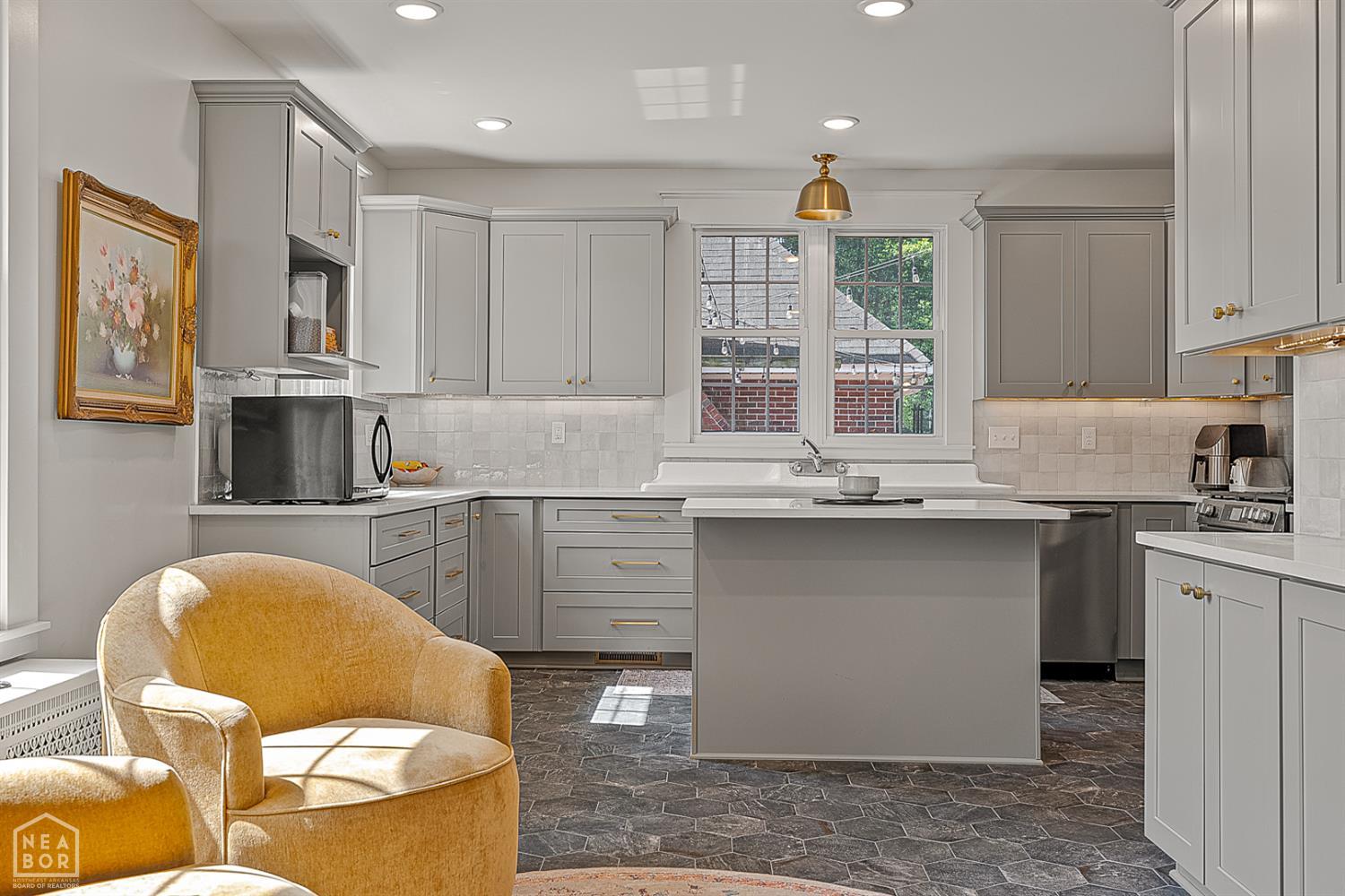 Jonesboro, Arkansas, 72401, United States, 4 Bedrooms Bedrooms, ,3 BathroomsBathrooms,Residential,For Sale,1980700