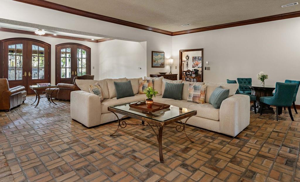Mandeville, Louisiana, 70471, United States, 4 Bedrooms Bedrooms, ,5 BathroomsBathrooms,Residential,For Sale,1828156
