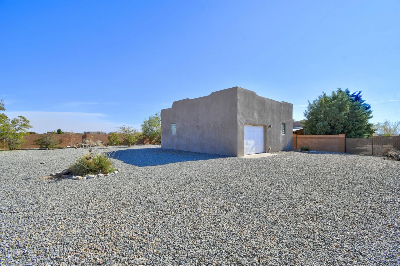 Rio Rancho, New Mexico, 87144, United States, 3 Bedrooms Bedrooms, ,2 BathroomsBathrooms,Residential,For Sale,1993509