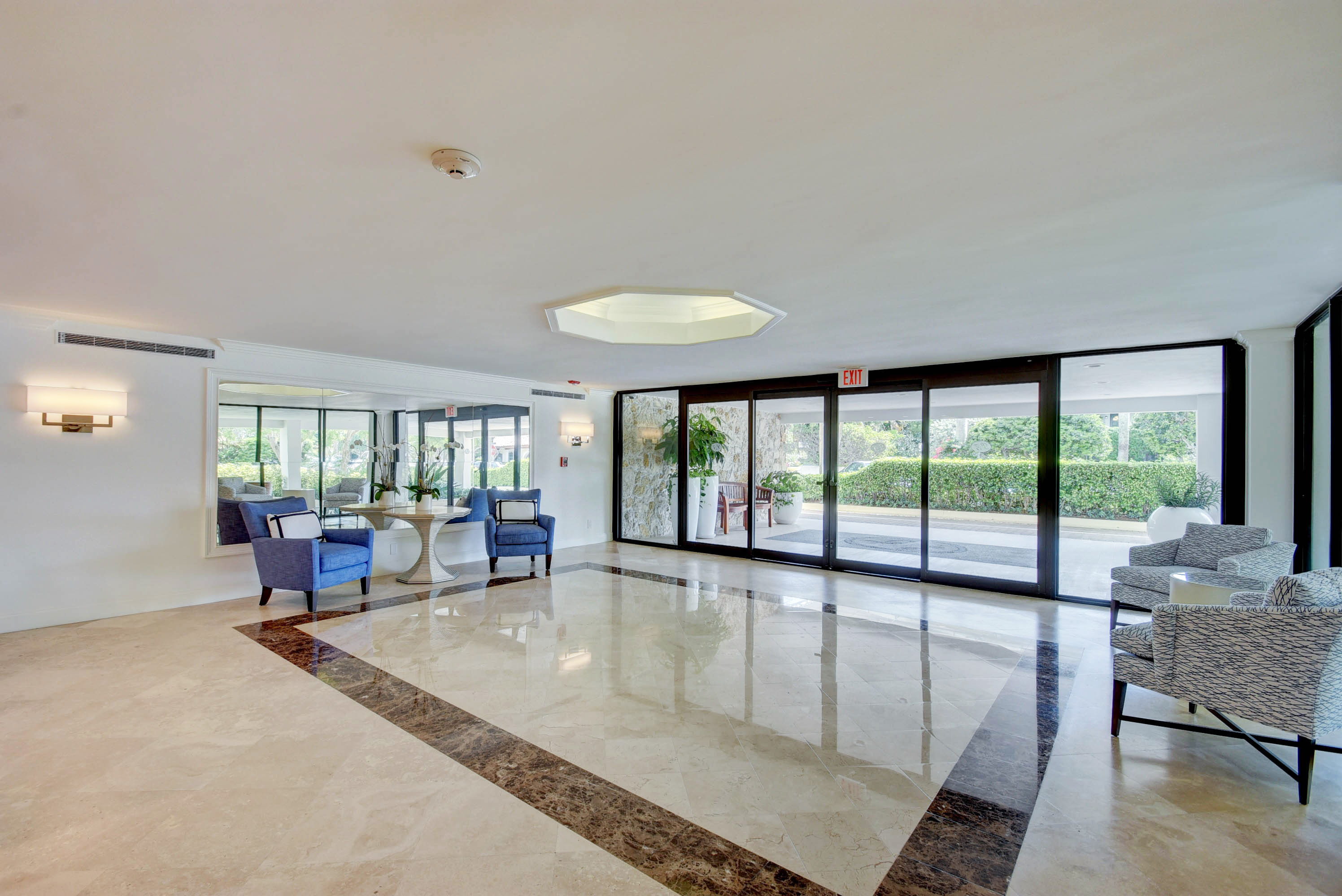  250 Bradley Place 408 - 物件實景