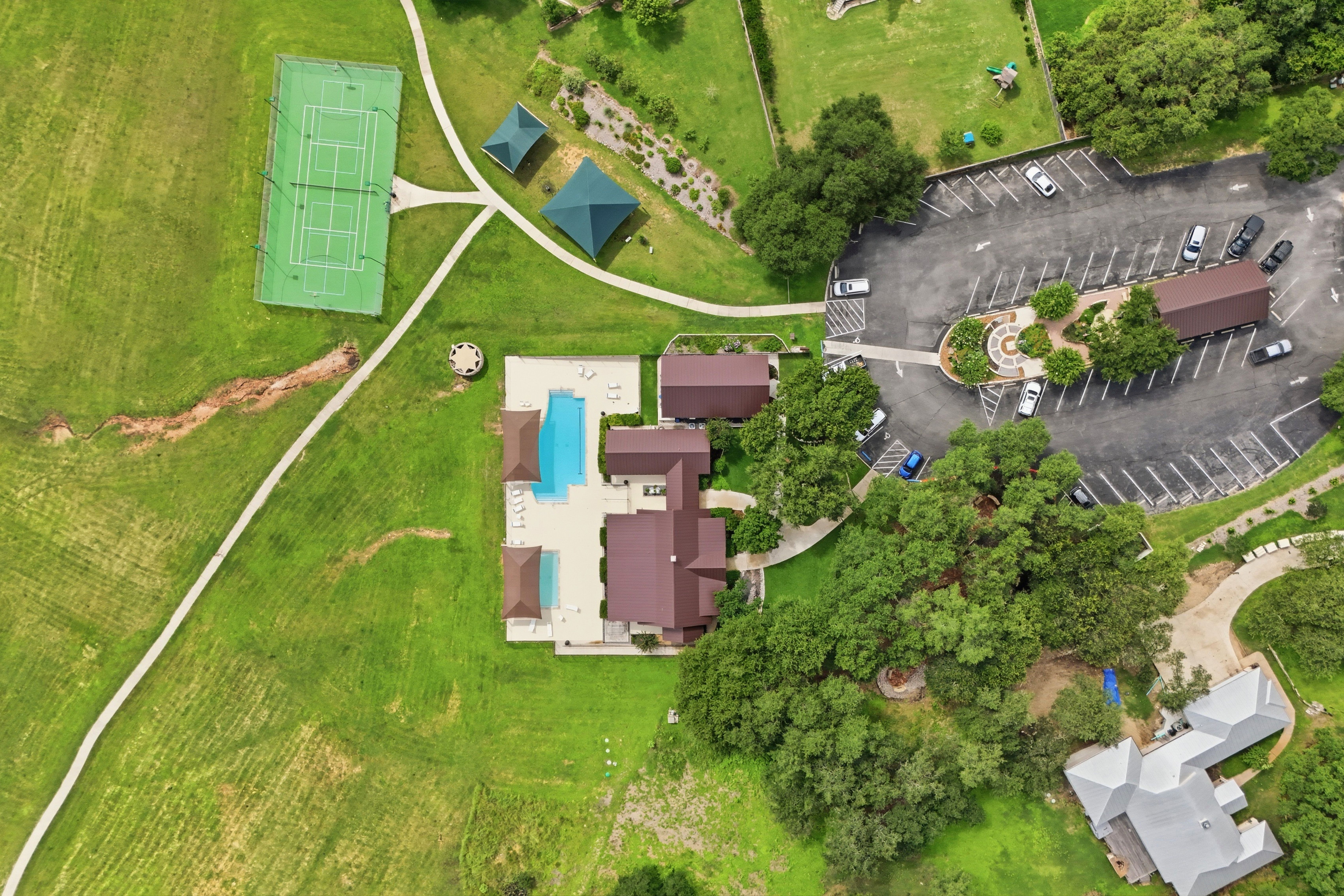  The Front Porch Estate - 物件實景