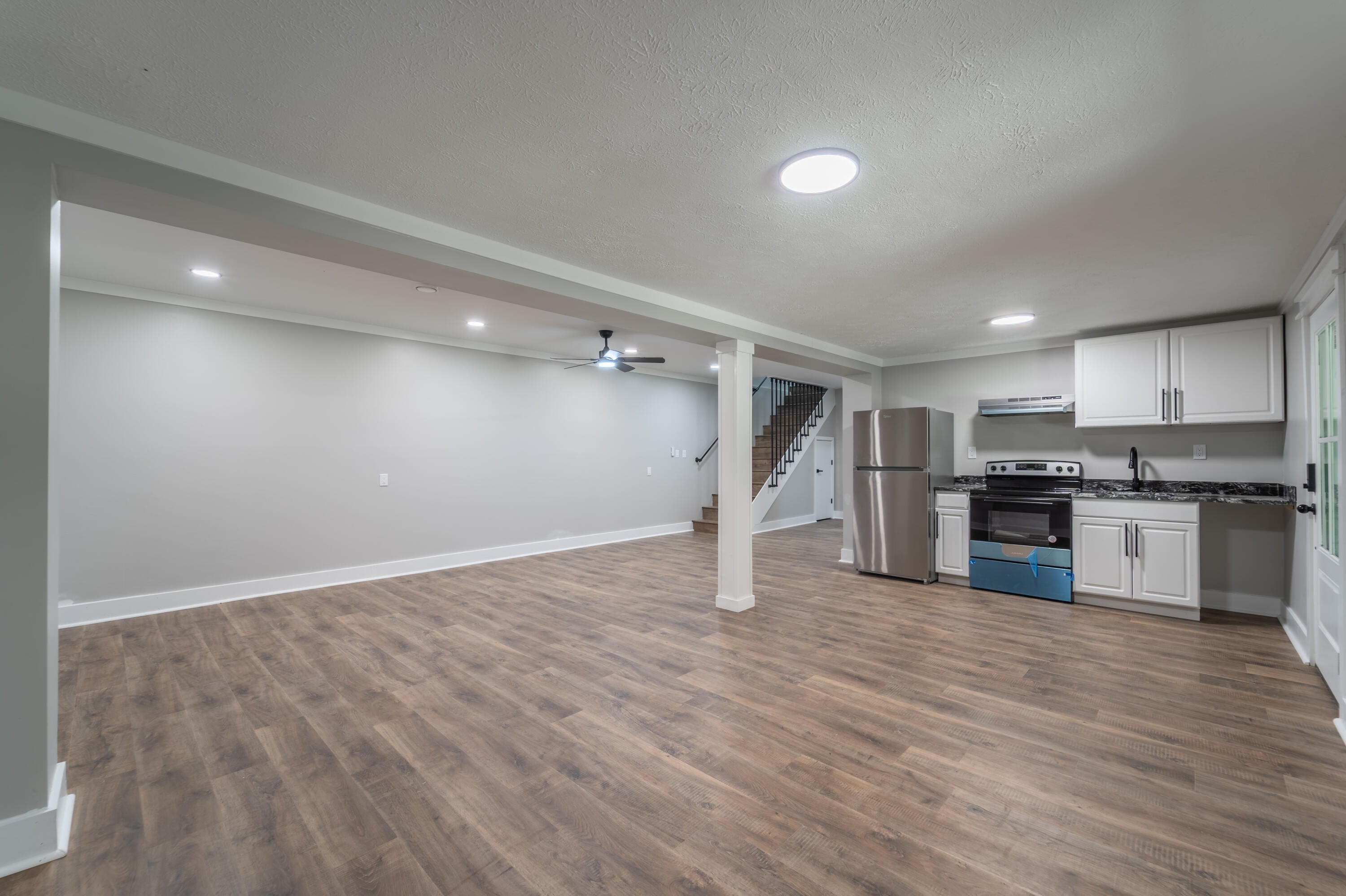 Berea, Kentucky, 40403, United States, 4 Bedrooms Bedrooms, ,4 BathroomsBathrooms,Residential,For Sale,1979235