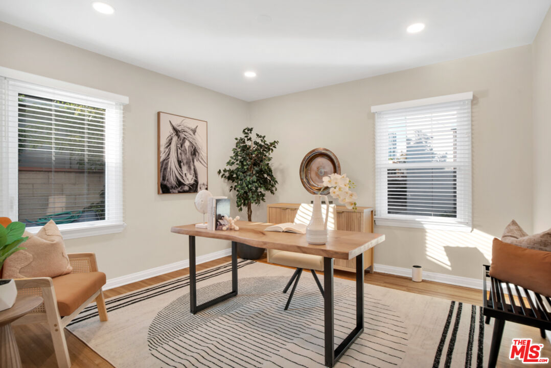 Los Angeles, California, 90025, United States, 5 Bedrooms Bedrooms, ,4 BathroomsBathrooms,Residential,For Sale,1934353