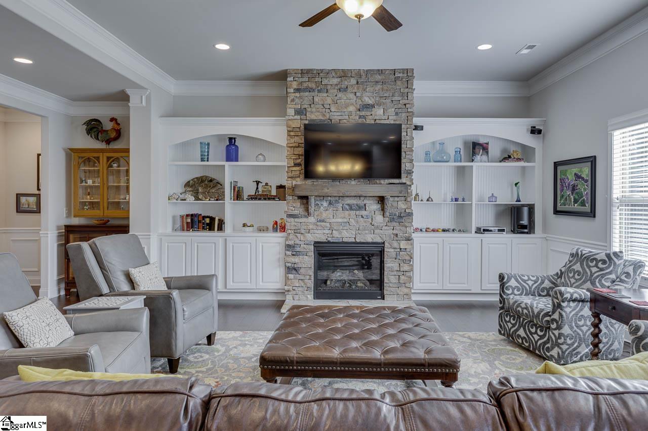 Travelers Rest, South Carolina, 29690, United States, 7 Bedrooms Bedrooms, ,5 BathroomsBathrooms,Residential,For Sale,2001844