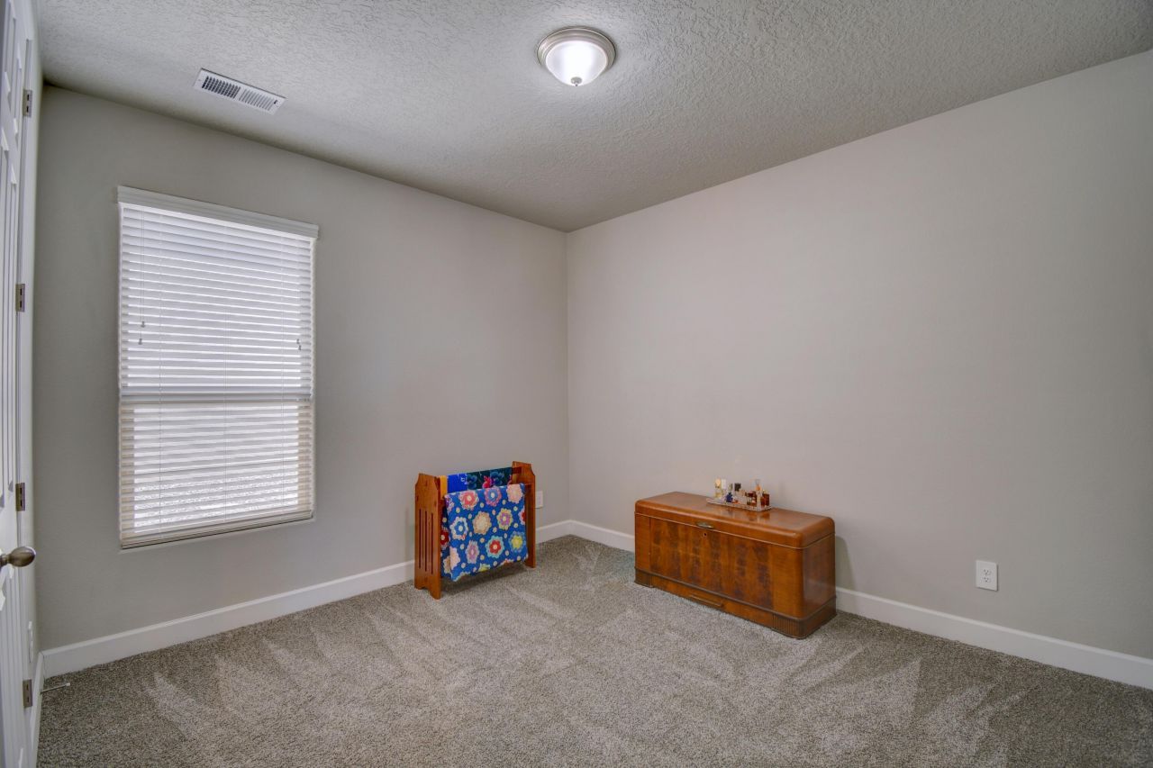 Albuquerque, New Mexico, 87114, United States, 4 Bedrooms Bedrooms, ,3 BathroomsBathrooms,Residential,For Sale,1793165