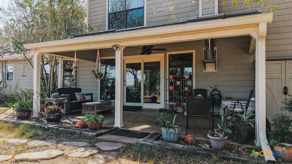 Yoakum, Texas, 77995, United States, 4 Bedrooms Bedrooms, ,3 BathroomsBathrooms,Residential,For Sale,1958998