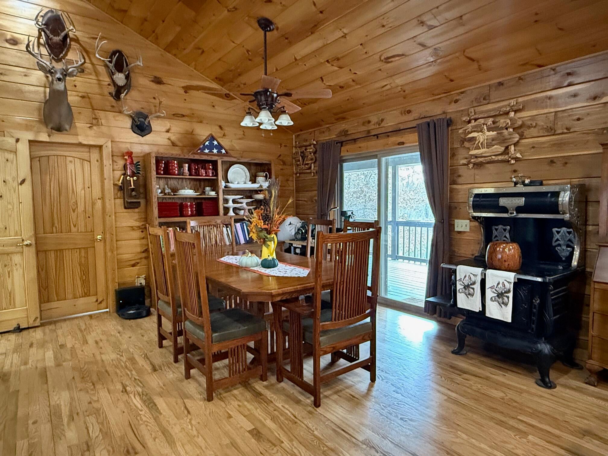 Norwood, Missouri, 65717, United States, 3 Bedrooms Bedrooms, ,3 BathroomsBathrooms,Residential,For Sale,2005497