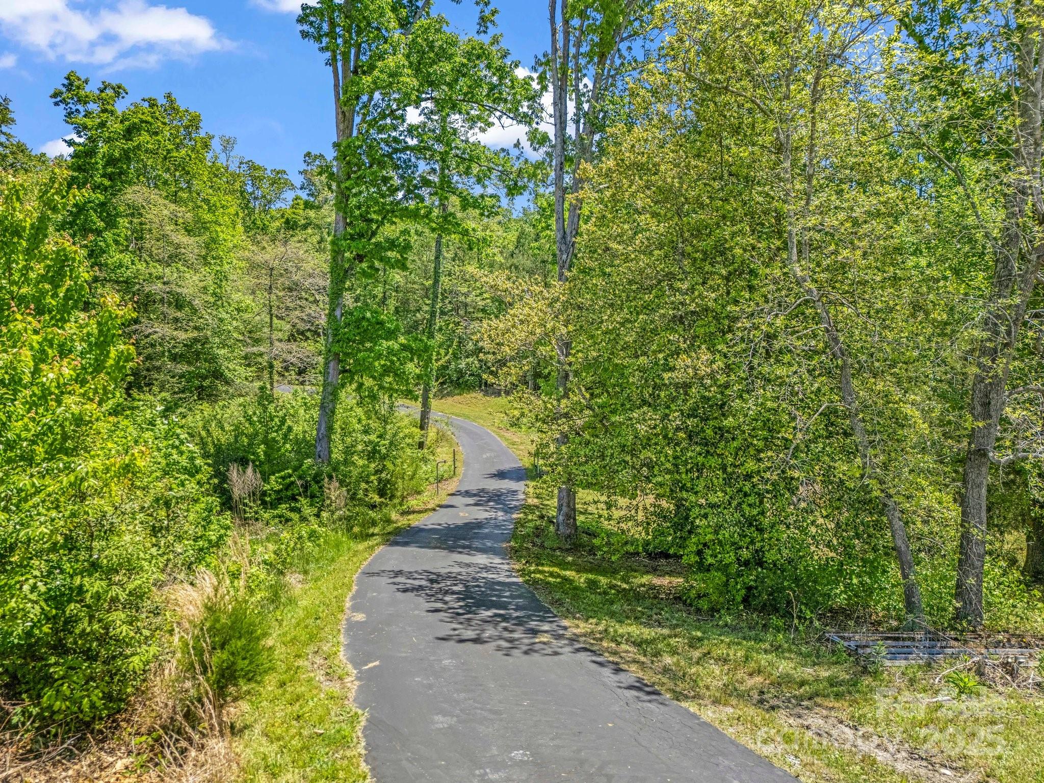 Lincolnton, North Carolina, 28092, United States, 3 Bedrooms Bedrooms, ,3 BathroomsBathrooms,Residential,For Sale,2005989