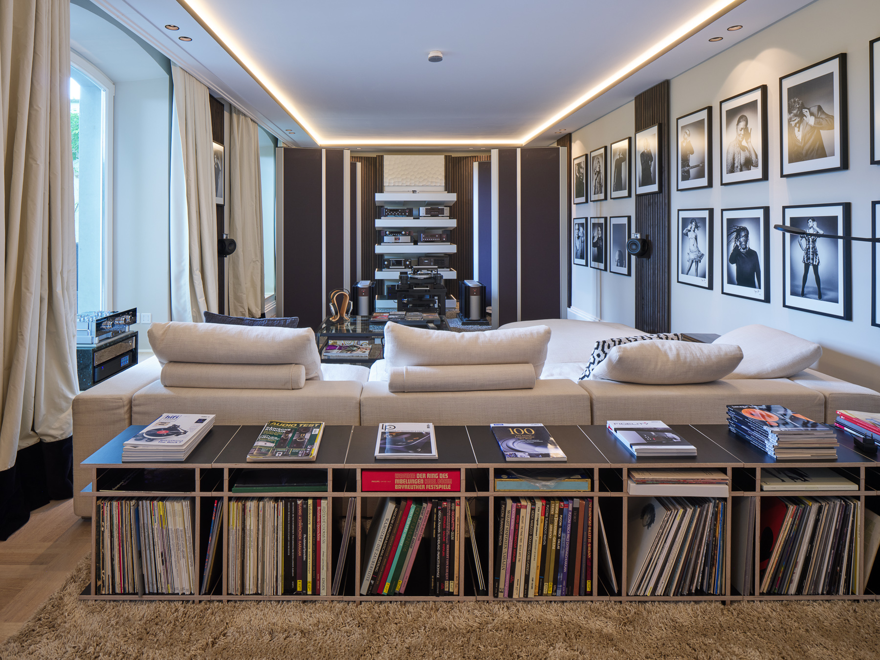 Architecturally Significant Villa Estate with Private Park in a Prime Central - 物件實景