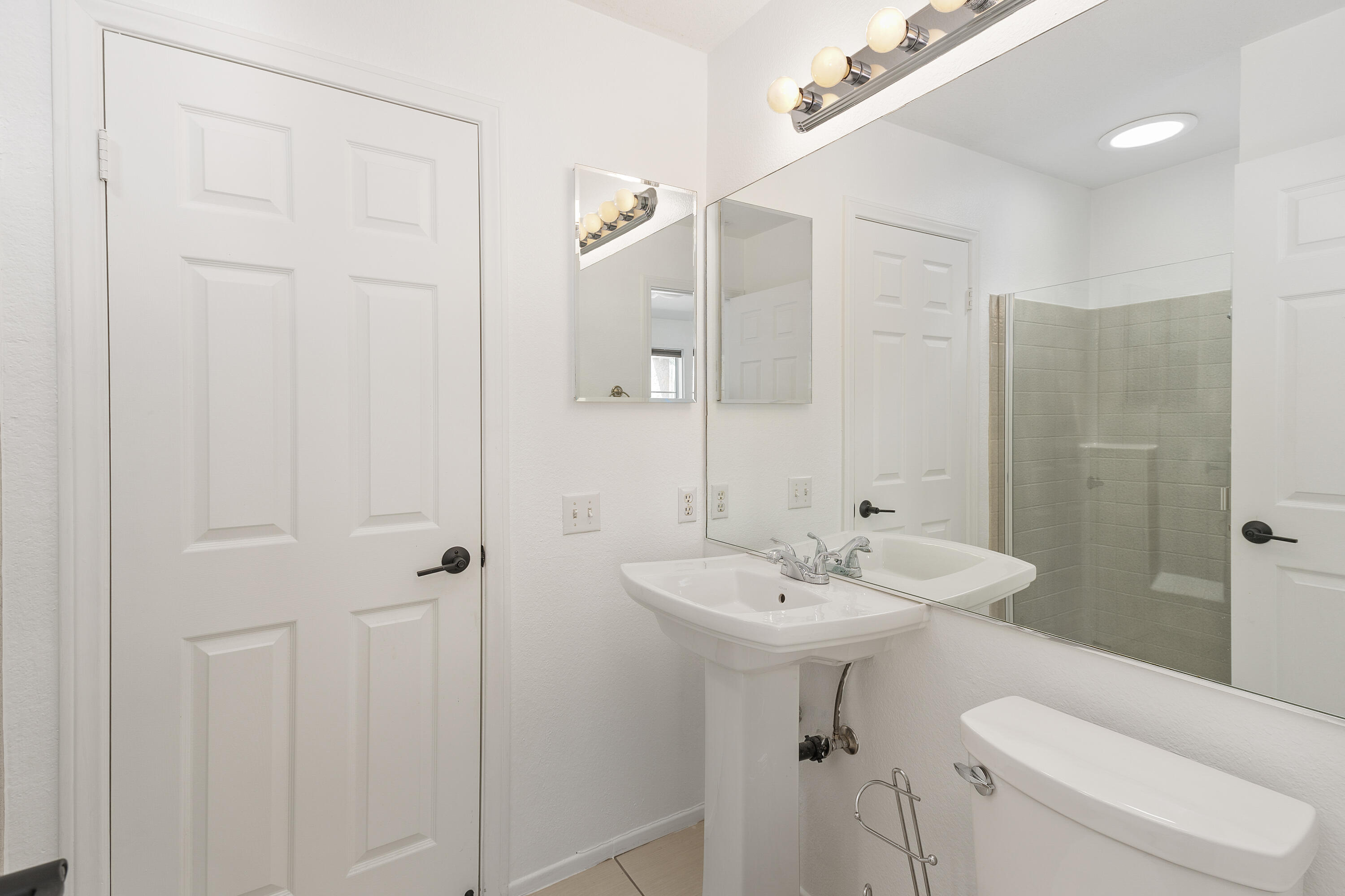 Rancho Mirage, California, 92270, United States, 4 Bedrooms Bedrooms, ,3 BathroomsBathrooms,Residential,For Sale,1927211
