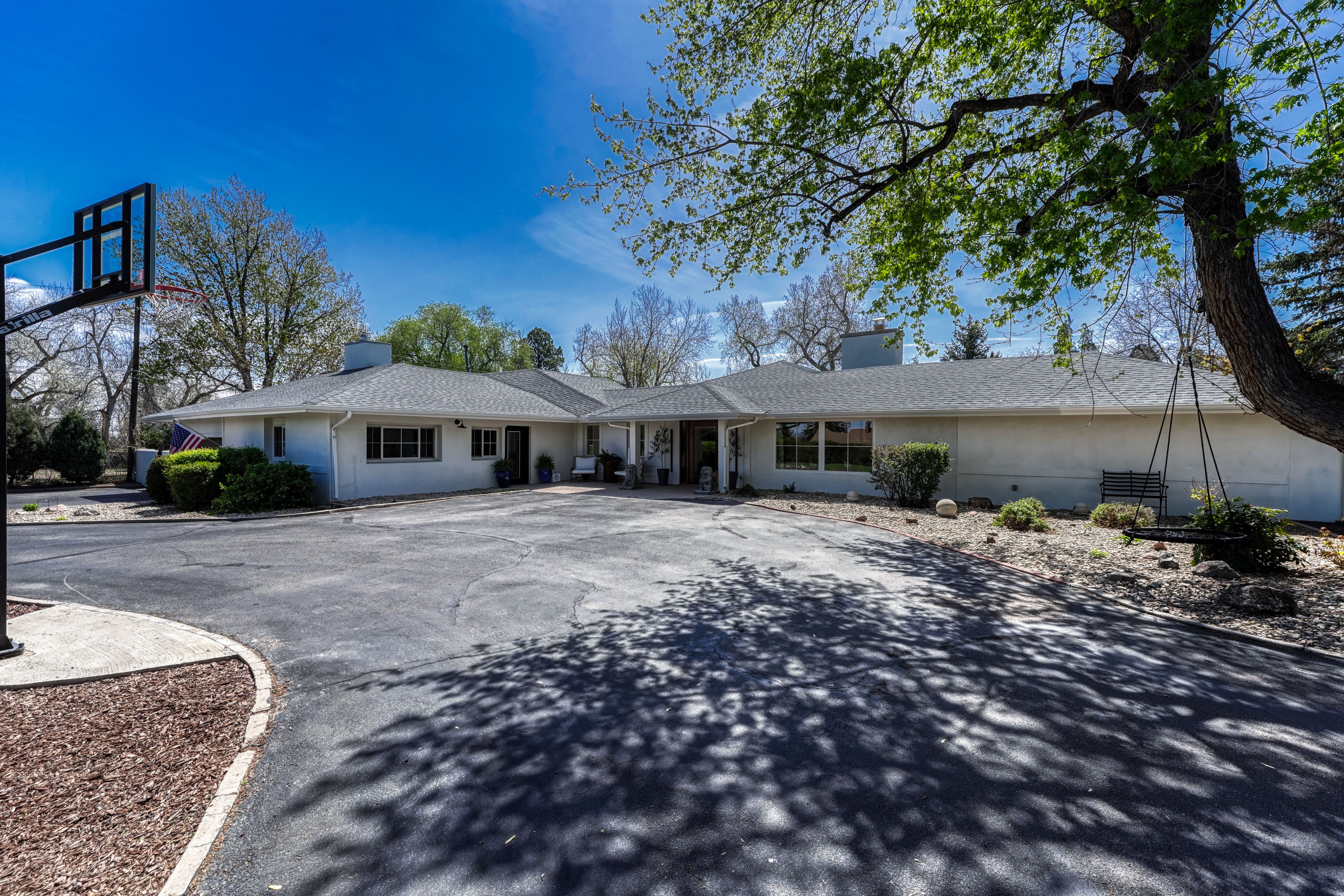 Elevated Broadmoor Masterpiece on Polo Drive - 物件實景