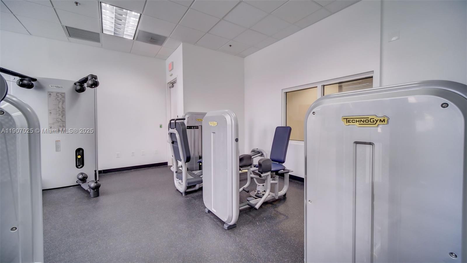 Miami, Florida, 33131, United States, 1 Bedroom Bedrooms, ,1 BathroomBathrooms,Residential,For Sale,1986520