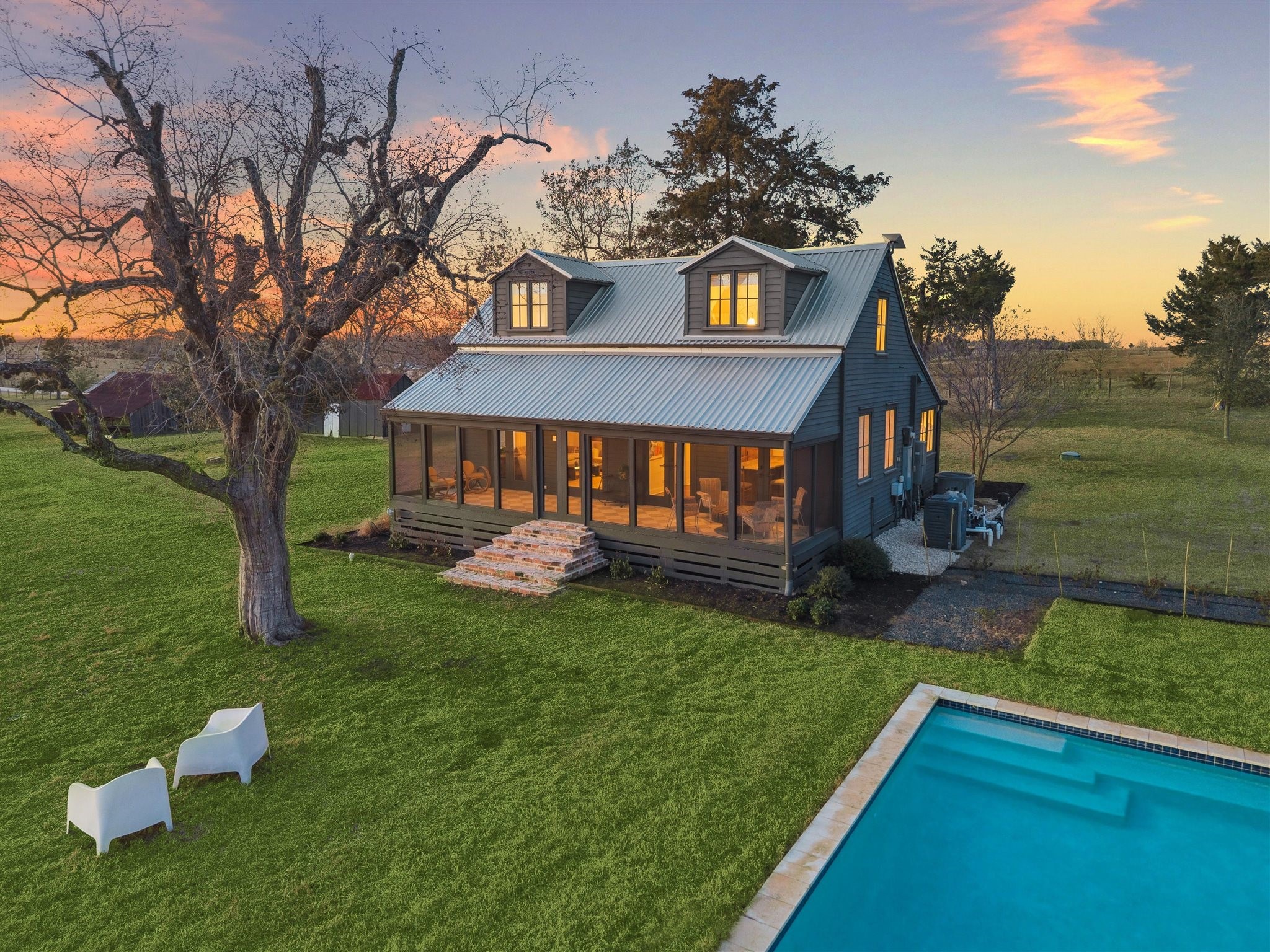  6389 Miller Road - 物件實景