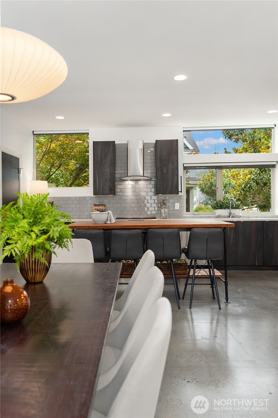Seattle, Washington, 98108, United States, 3 Bedrooms Bedrooms, ,3 BathroomsBathrooms,Residential,For Sale,1947115