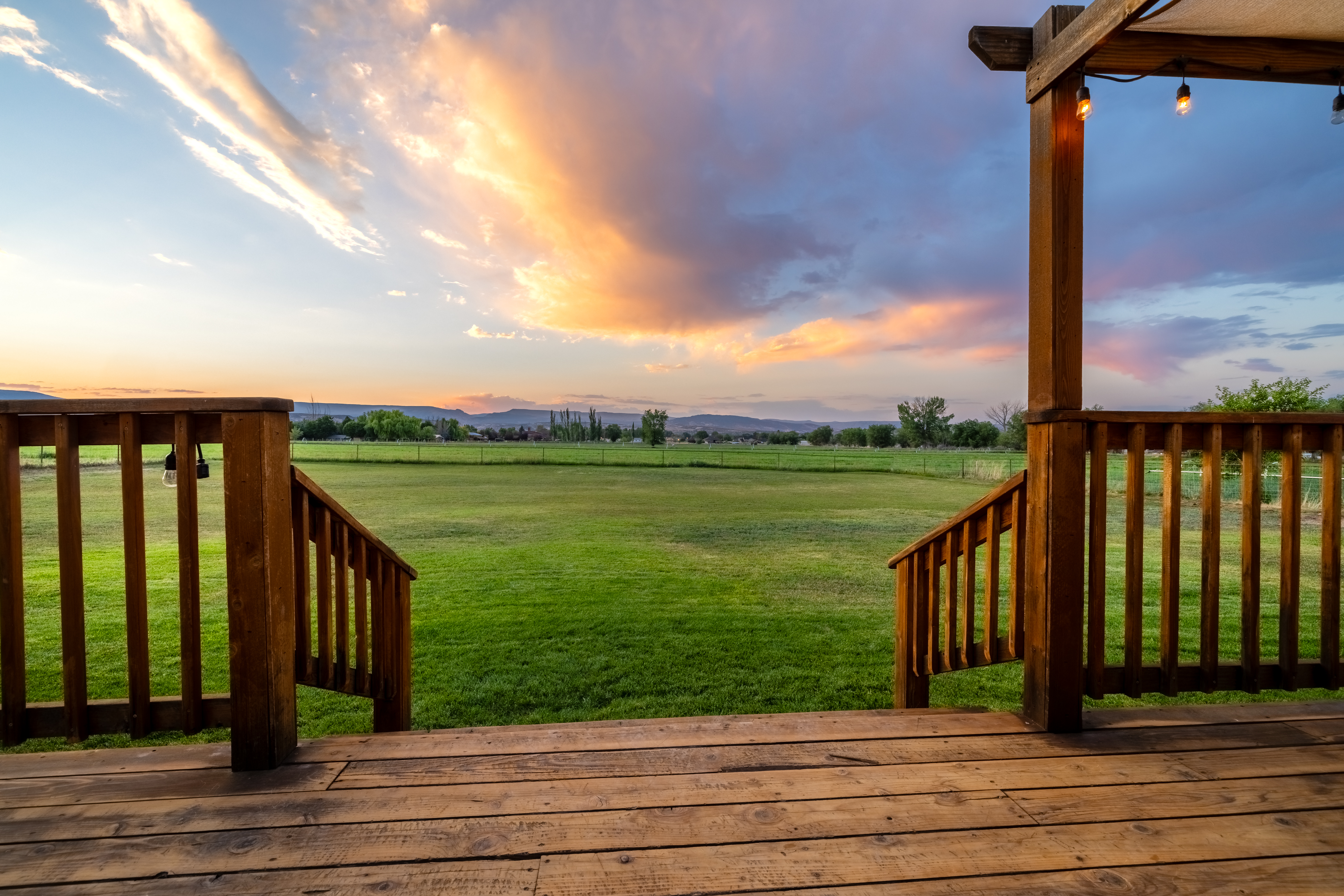 Vernal, Utah, 84078, United States, 5 Bedrooms Bedrooms, ,4 BathroomsBathrooms,Residential,For Sale,1964904