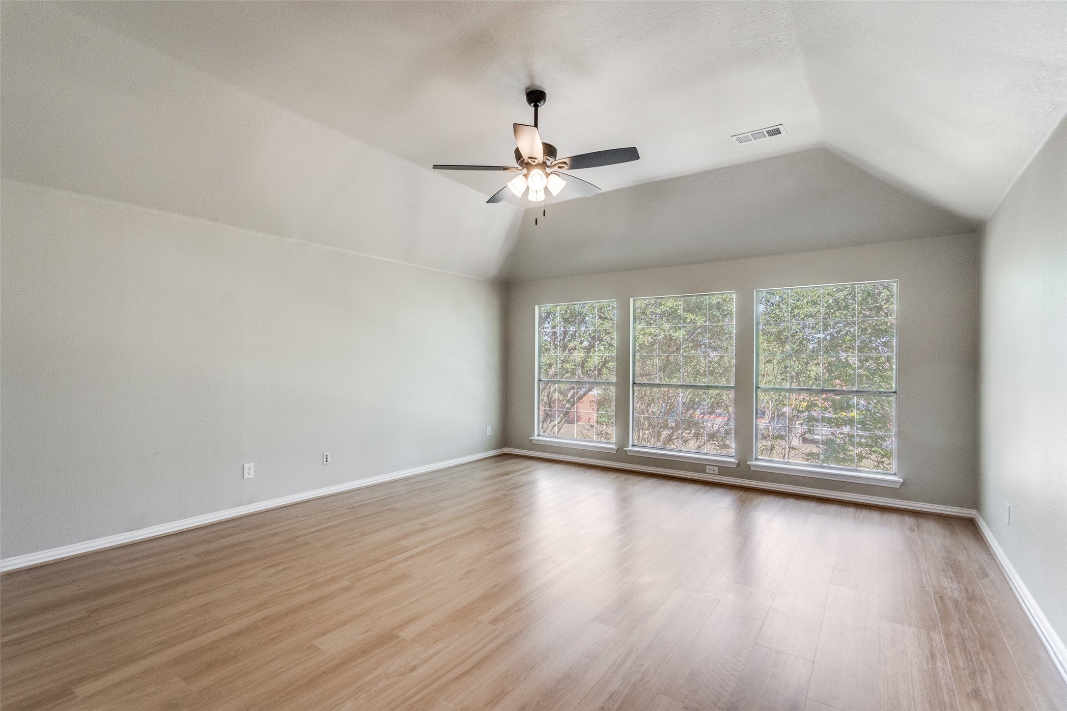 Allen, Texas, 75002, United States, 4 Bedrooms Bedrooms, ,4 BathroomsBathrooms,Residential,For Sale,1980475