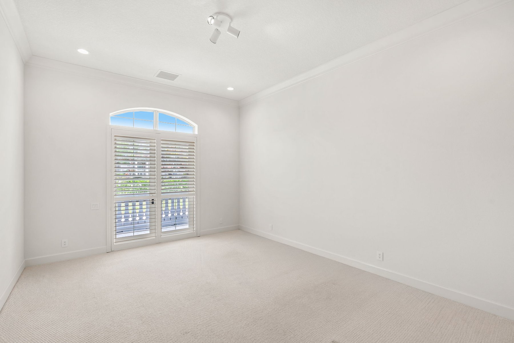  135 Lansing Island Drive, Indian Harbour Beach, FL, 32937 - 物件實景