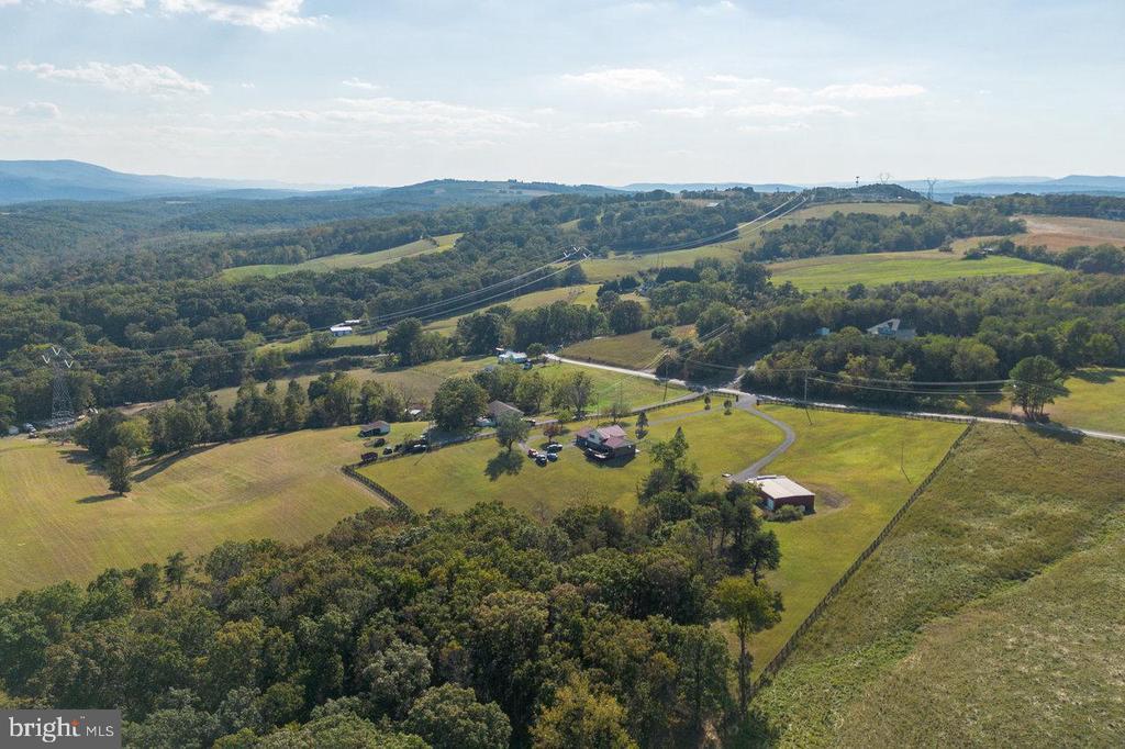 Gore, Virginia, 22637, United States, 4 Bedrooms Bedrooms, ,3 BathroomsBathrooms,Residential,For Sale,1949444