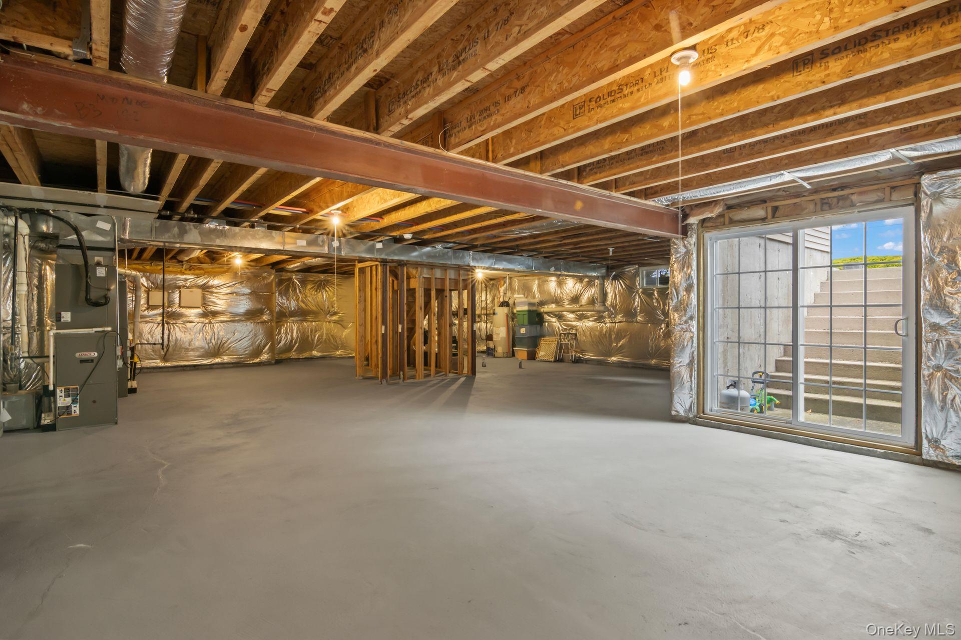 Mount Sinai, New York, 11766, United States, 4 Bedrooms Bedrooms, ,3 BathroomsBathrooms,Residential,For Sale,1934193