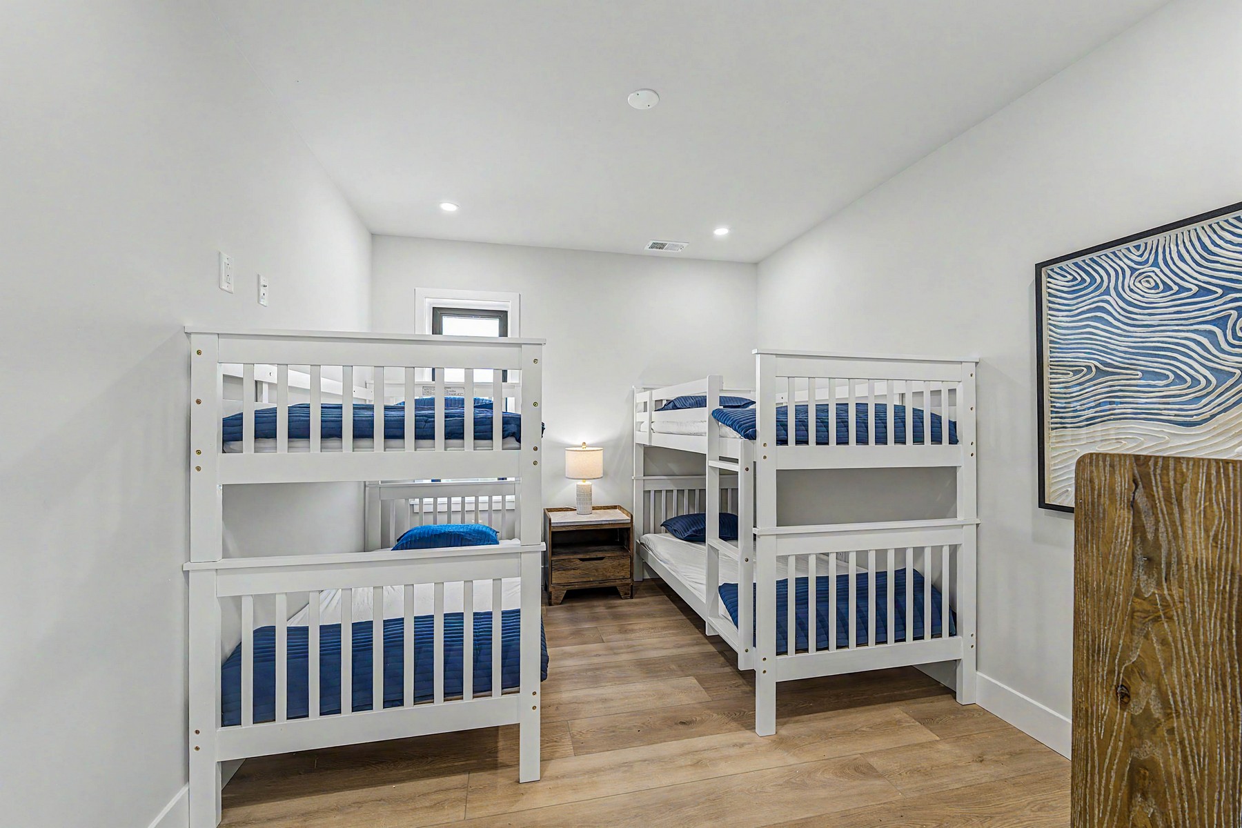  323 E Oak Avenue #101 - 物件實景