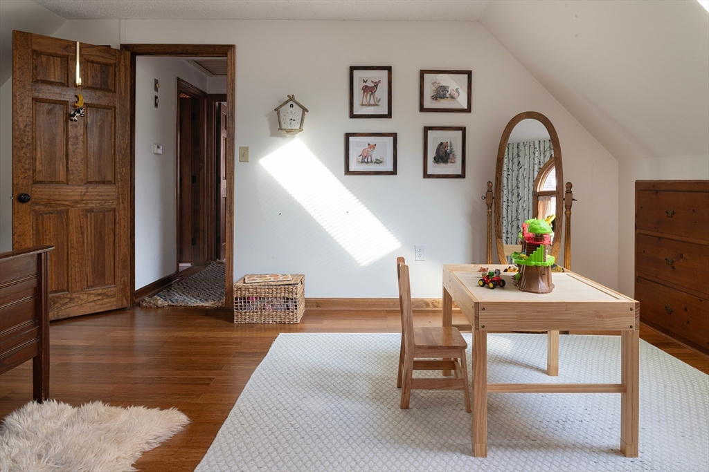 Pepperell, Massachusetts, 01463, United States, 3 Bedrooms Bedrooms, ,2 BathroomsBathrooms,Residential,For Sale,1987719