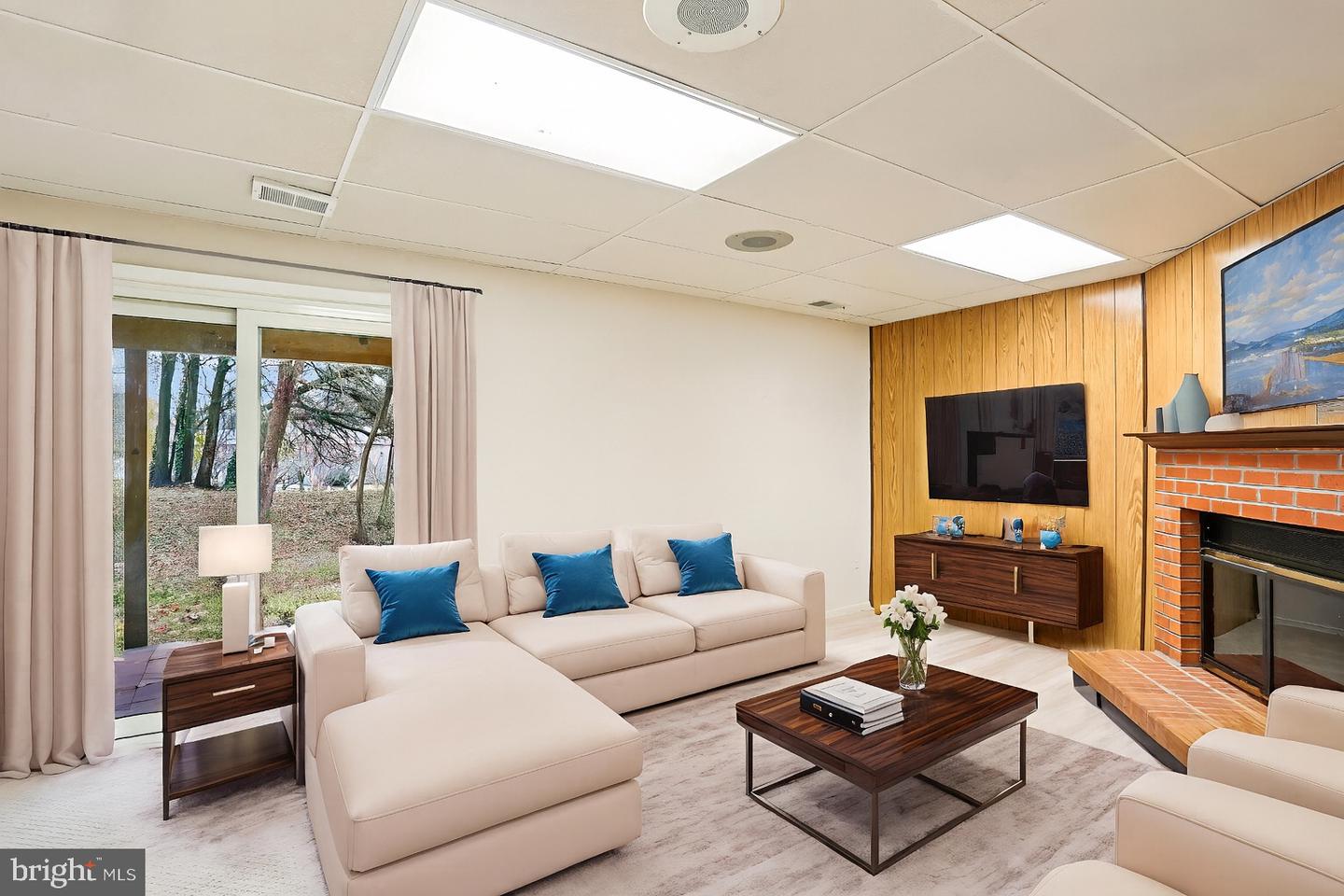 Gaithersburg, Maryland, 20878, United States, 3 Bedrooms Bedrooms, ,4 BathroomsBathrooms,Residential,For Sale,1995929