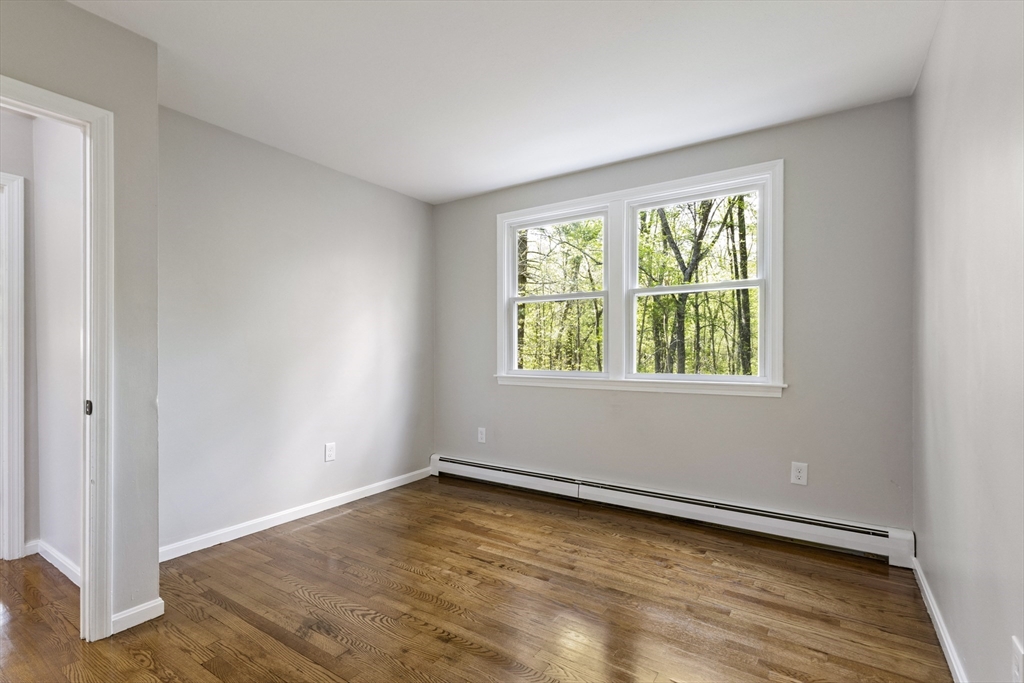 Mansfield, Massachusetts, 02048, United States, 4 Bedrooms Bedrooms, ,2 BathroomsBathrooms,Residential,For Sale,1942588