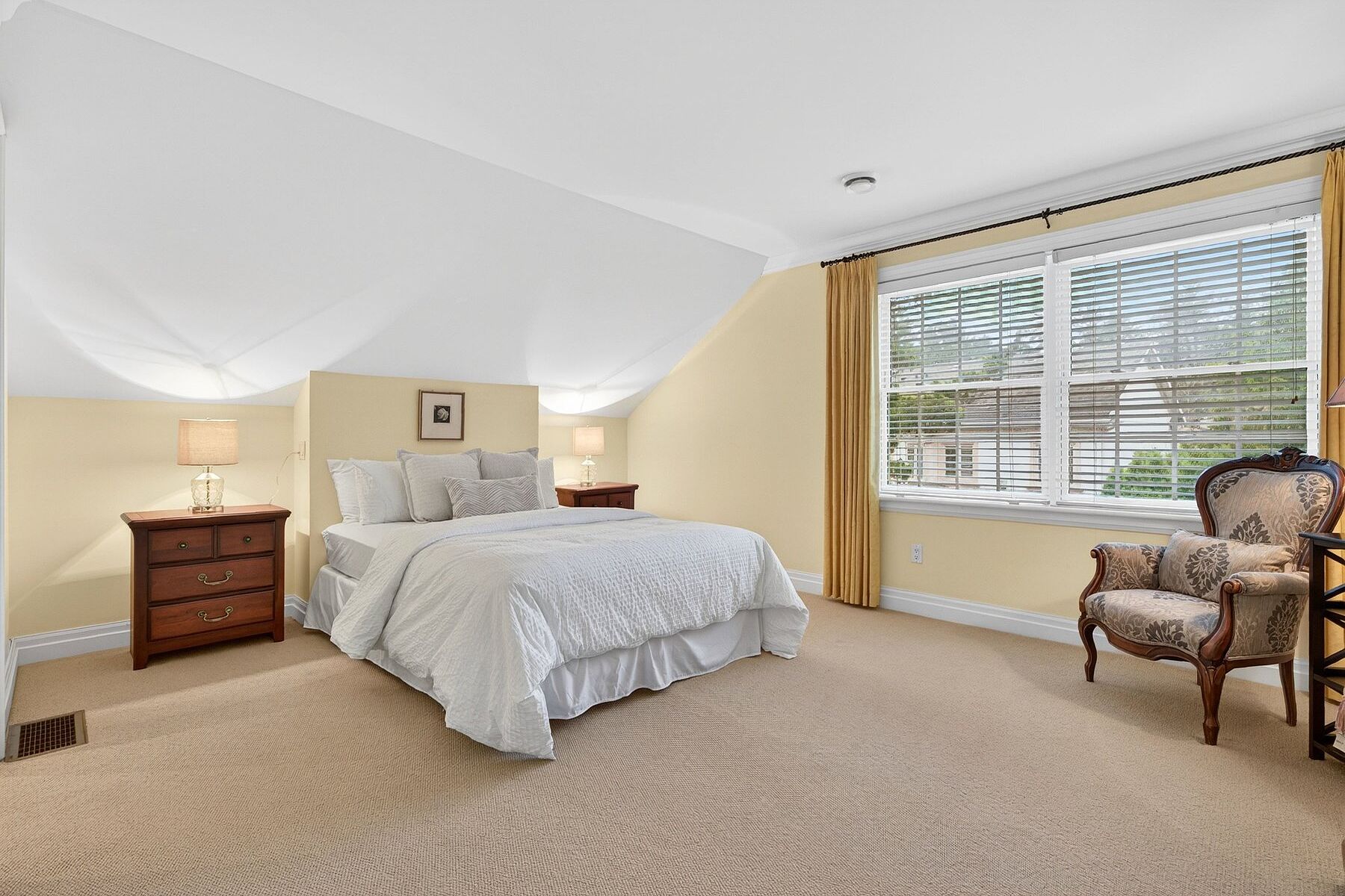  Aldershot Lakeside Elegance - 物件實景