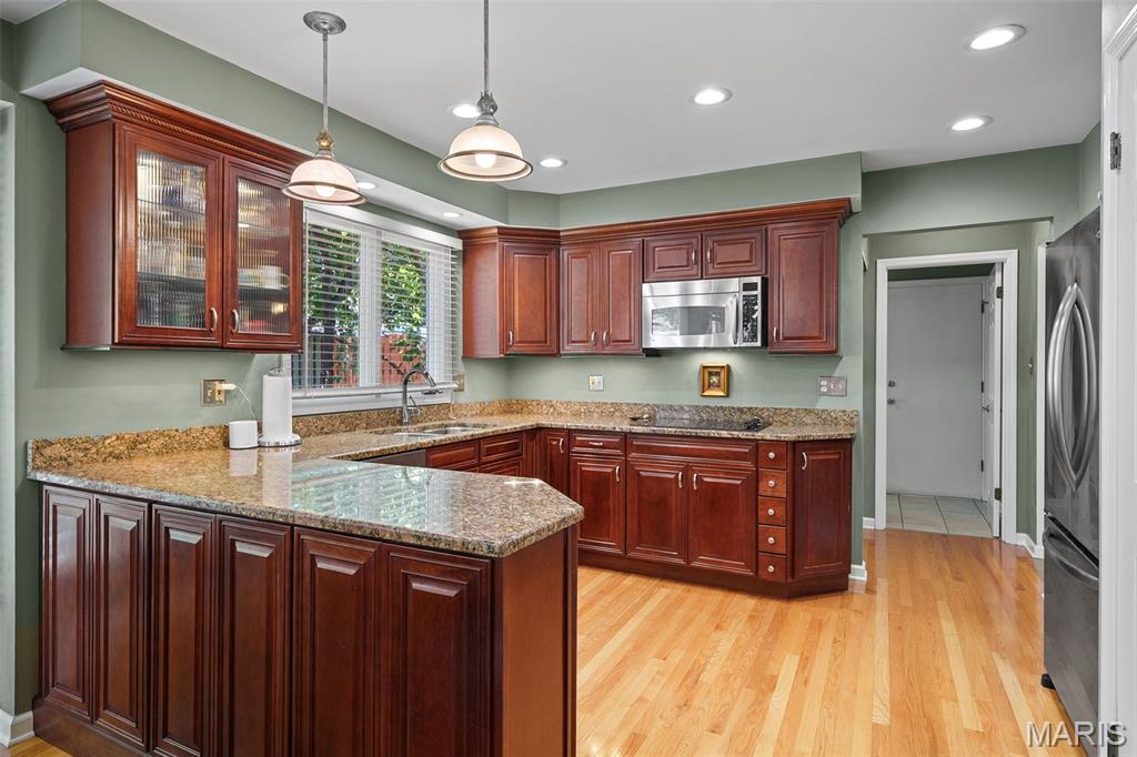 Chesterfield, Missouri, 63017, United States, ,Residential,For Sale,1941013