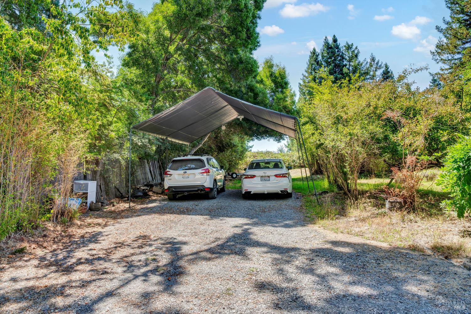 Sebastopol, California, 95472, United States, 2 Bedrooms Bedrooms, ,2 BathroomsBathrooms,Residential,For Sale,1913141