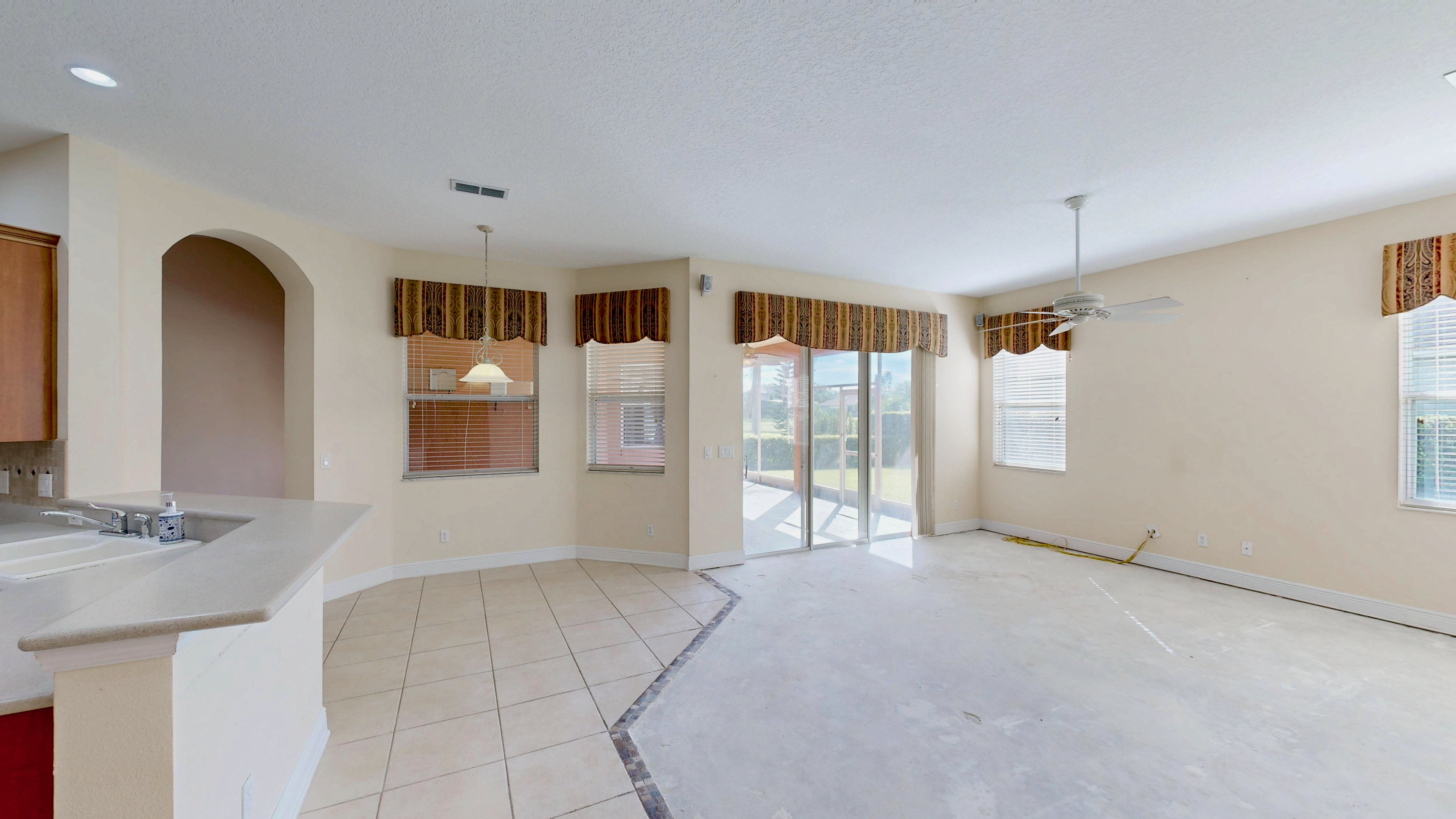 Ocoee, Florida, 34761, United States, 4 Bedrooms Bedrooms, ,3 BathroomsBathrooms,Residential,For Sale,2006083