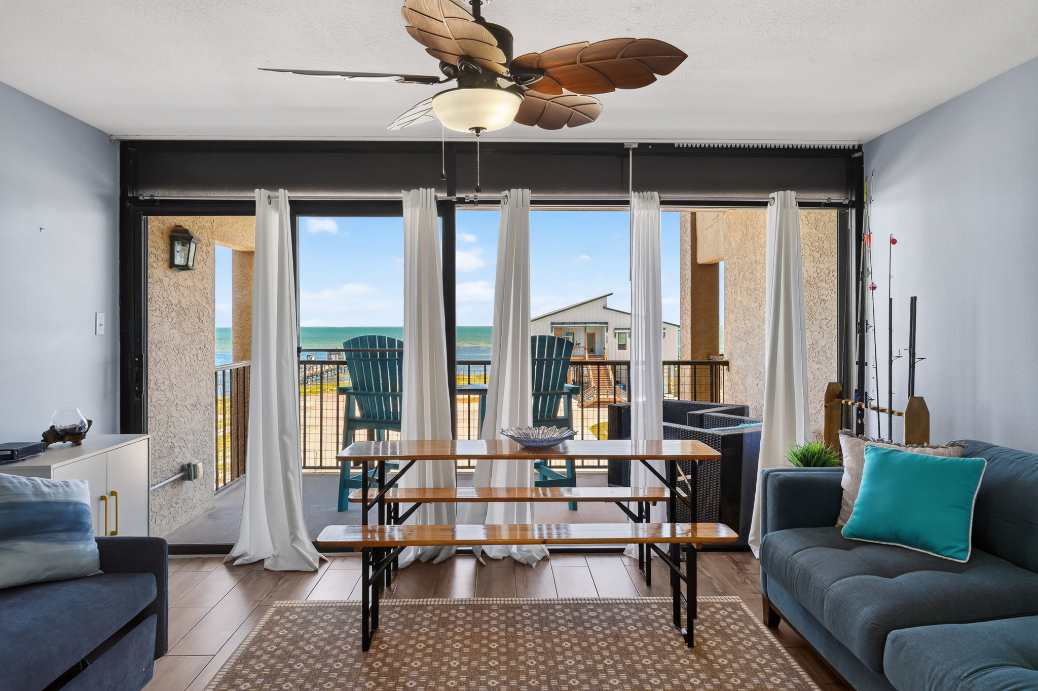 Furnished Condo with Stunning Bay Views - 物件實景