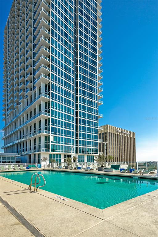 Orlando, Florida, 32801, United States, 2 Bedrooms Bedrooms, ,2 BathroomsBathrooms,Residential,For Sale,1794068