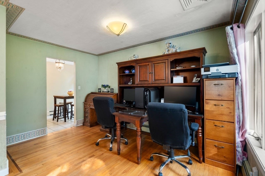 Halifax, Massachusetts, 02338, United States, 3 Bedrooms Bedrooms, ,3 BathroomsBathrooms,Residential,For Sale,1938860