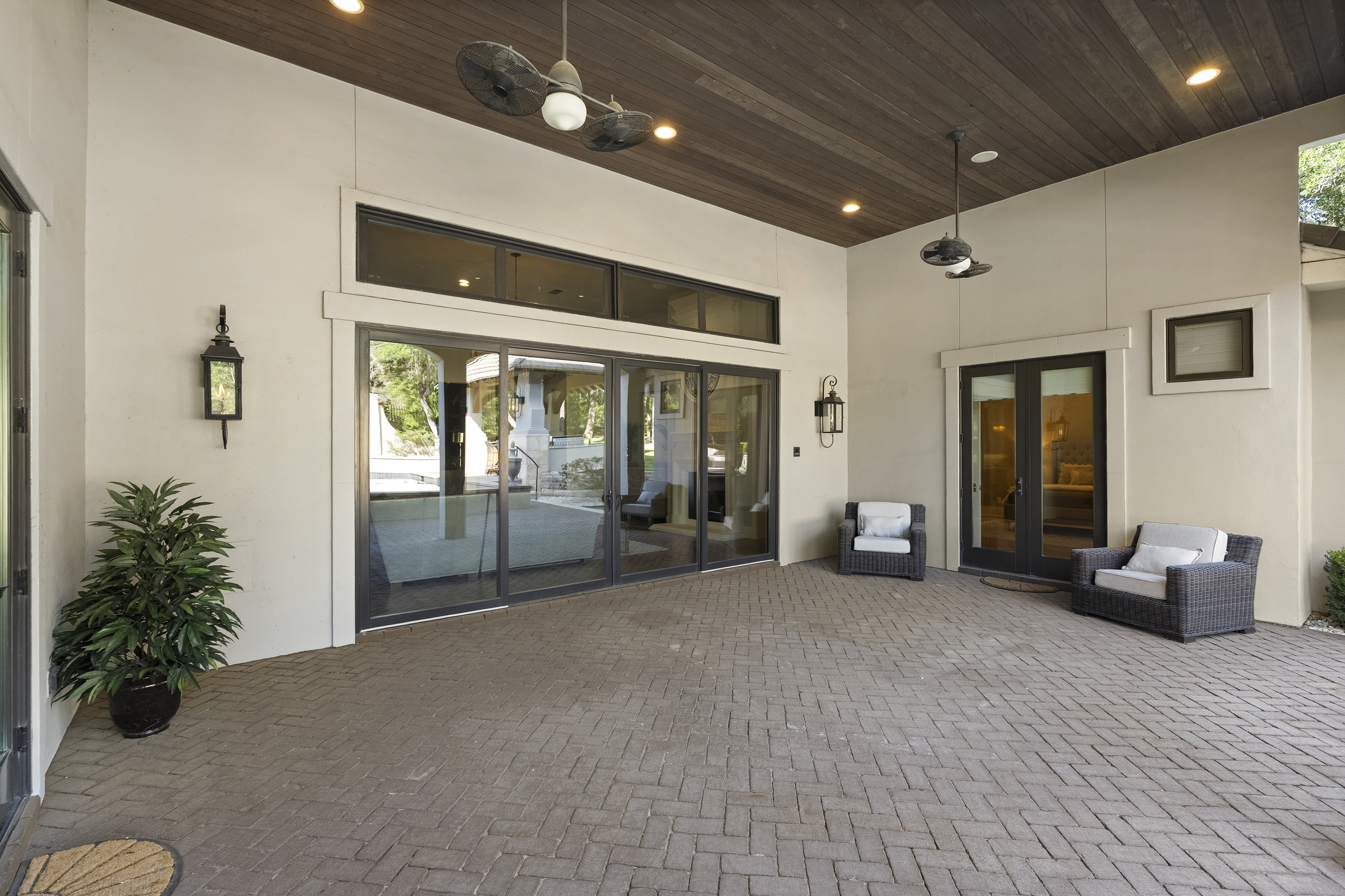 Extraordinary Estate in The Dominion with Dual Residences - 物件實景